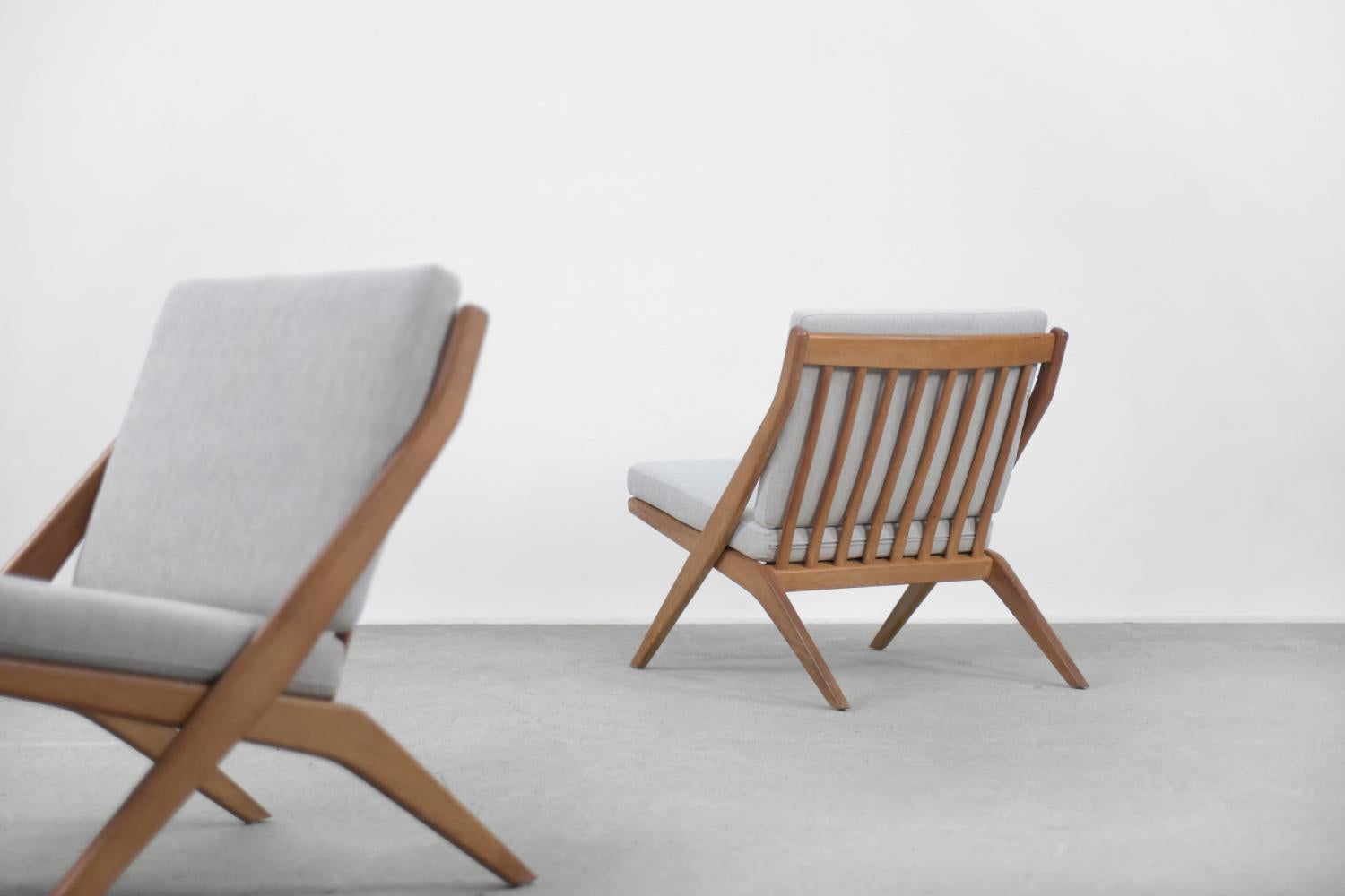 Pair of Mid-Century Modern Swedish Scissor Chairs by Folke Ohlsson for Bodafors For Sale 3