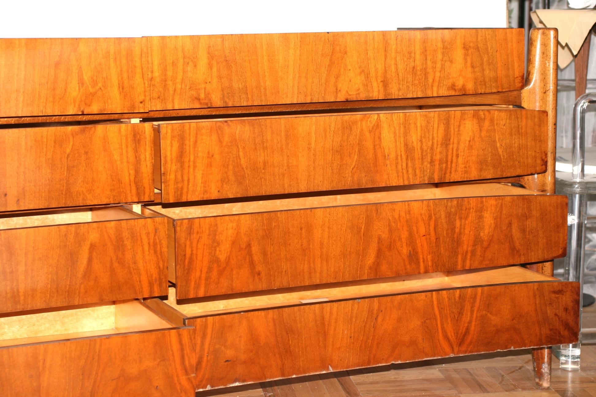 Midcentury Swedish Sculptural Dresser, William Hinn In Good Condition For Sale In Riverdale, NY