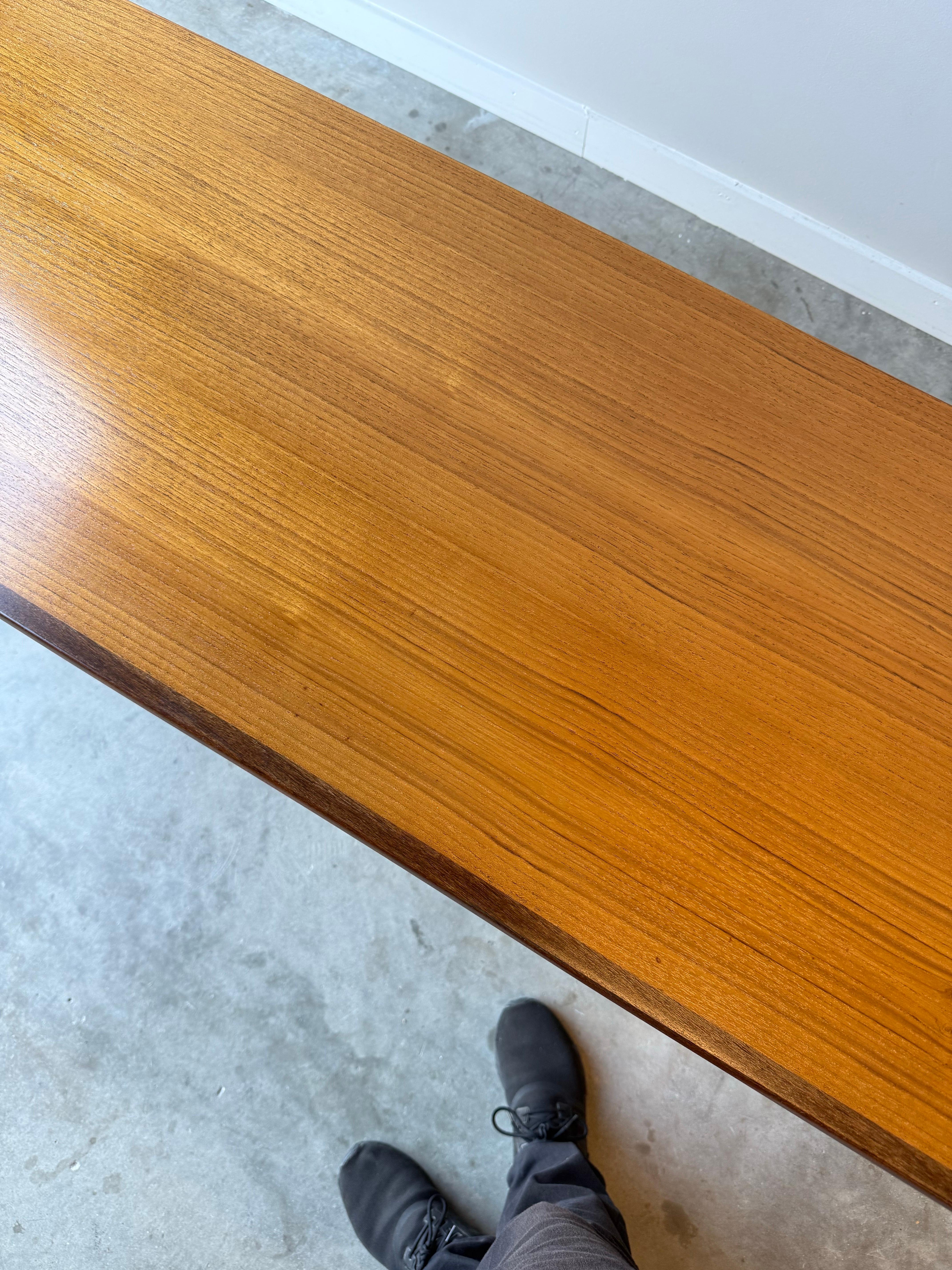 Credenza svedese di metà secolo in vendita 2