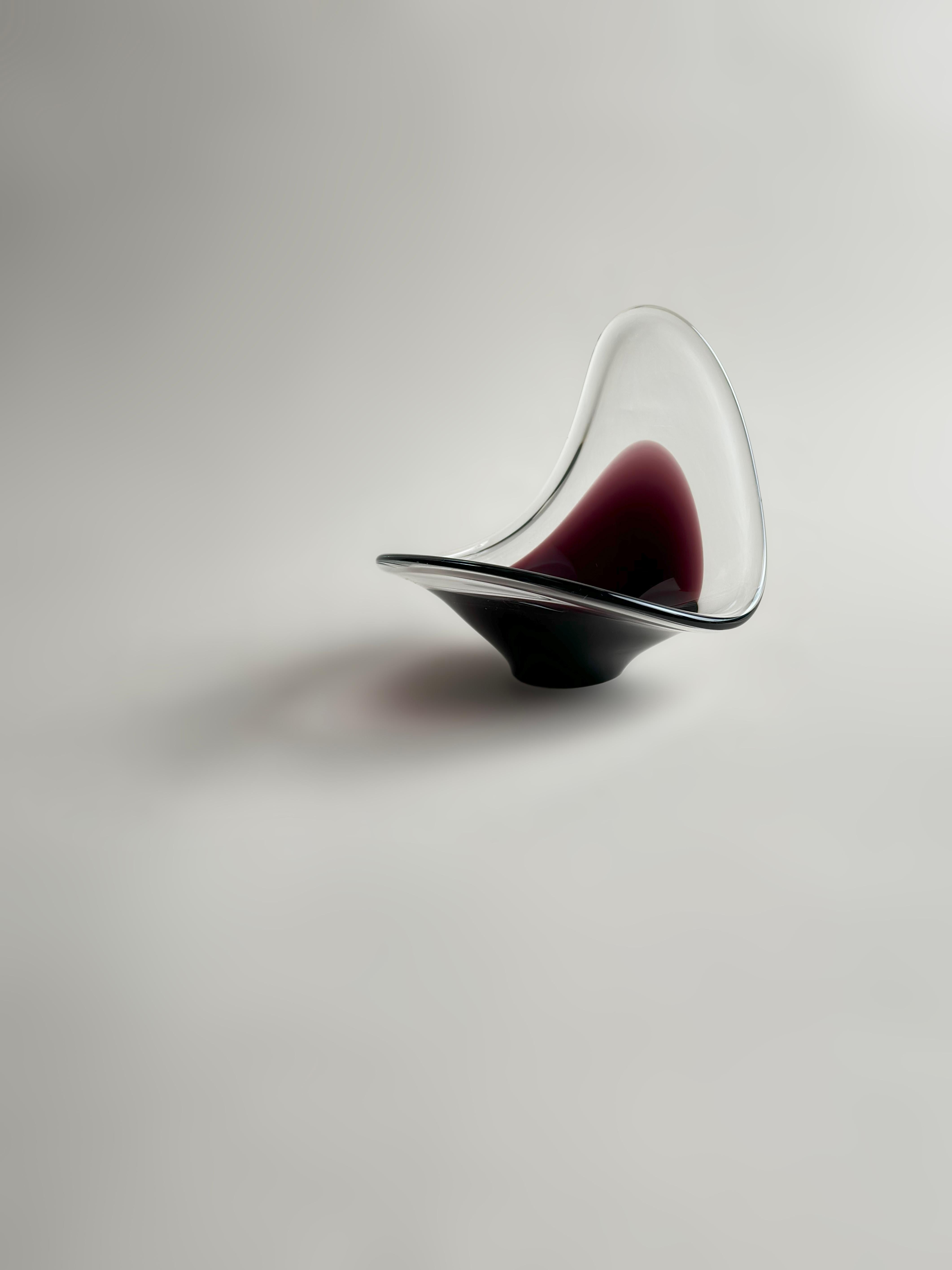 Mid-Century Swedish Sommerso Glass Bowl, Attributed to Paul Kedelv for Flygfors For Sale 2