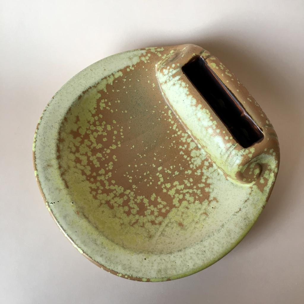 Midcentury Swedish Stoneware Shell Ashtray by Gunnar Nylund for Rorstrand For Sale 1