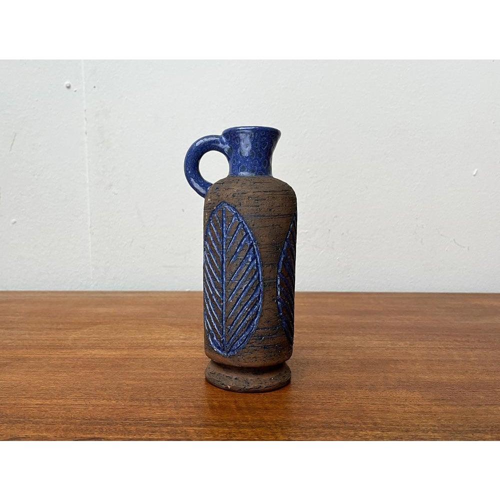 Mid-Century moderno Vaso a caraffa di Studio Pottery svedese di metà secolo di Laholm, anni '60 in vendita