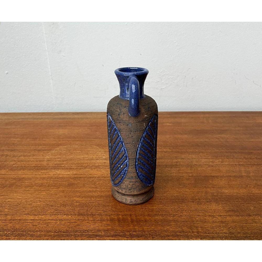 XX secolo Vaso a caraffa di Studio Pottery svedese di metà secolo di Laholm, anni '60 in vendita