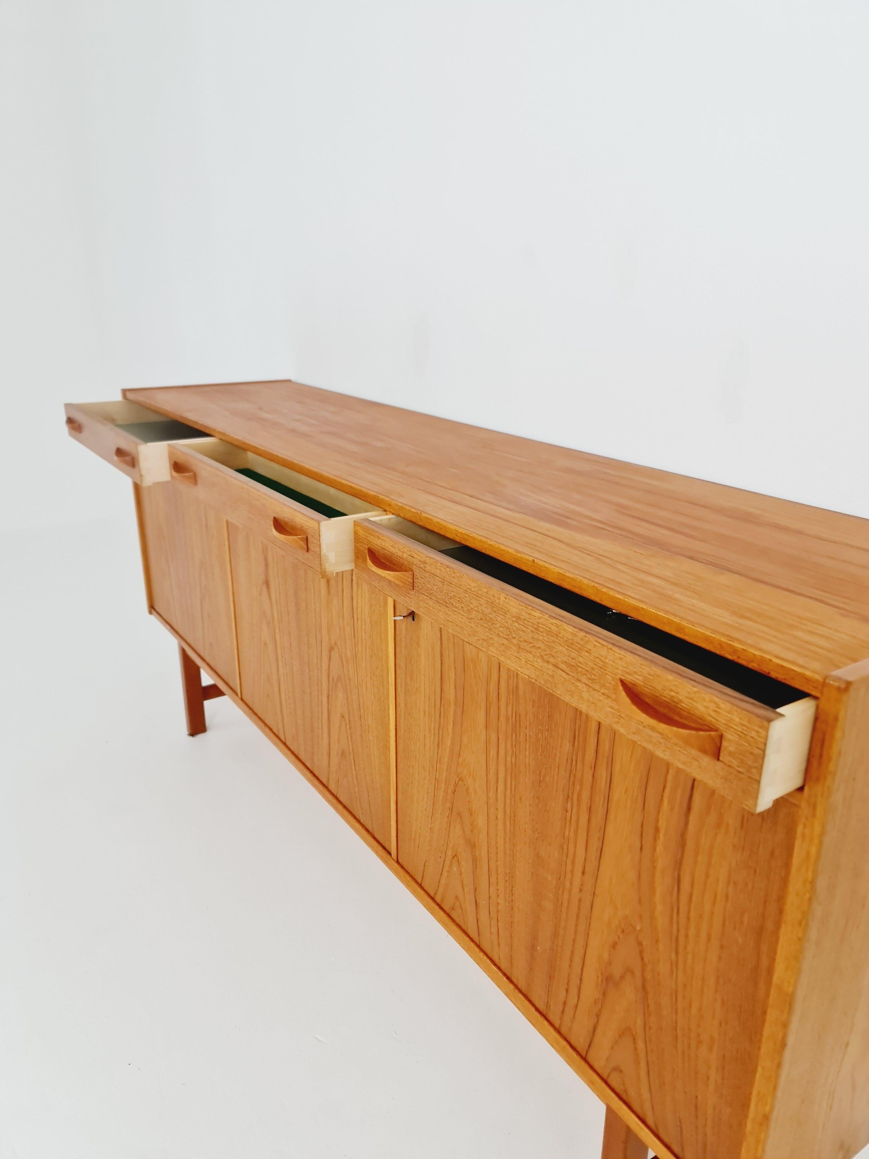 Mid century Swedish Teak Sideboard by Tage Olofsson for Ulferts, 1960s In Good Condition For Sale In Gaggenau, DE