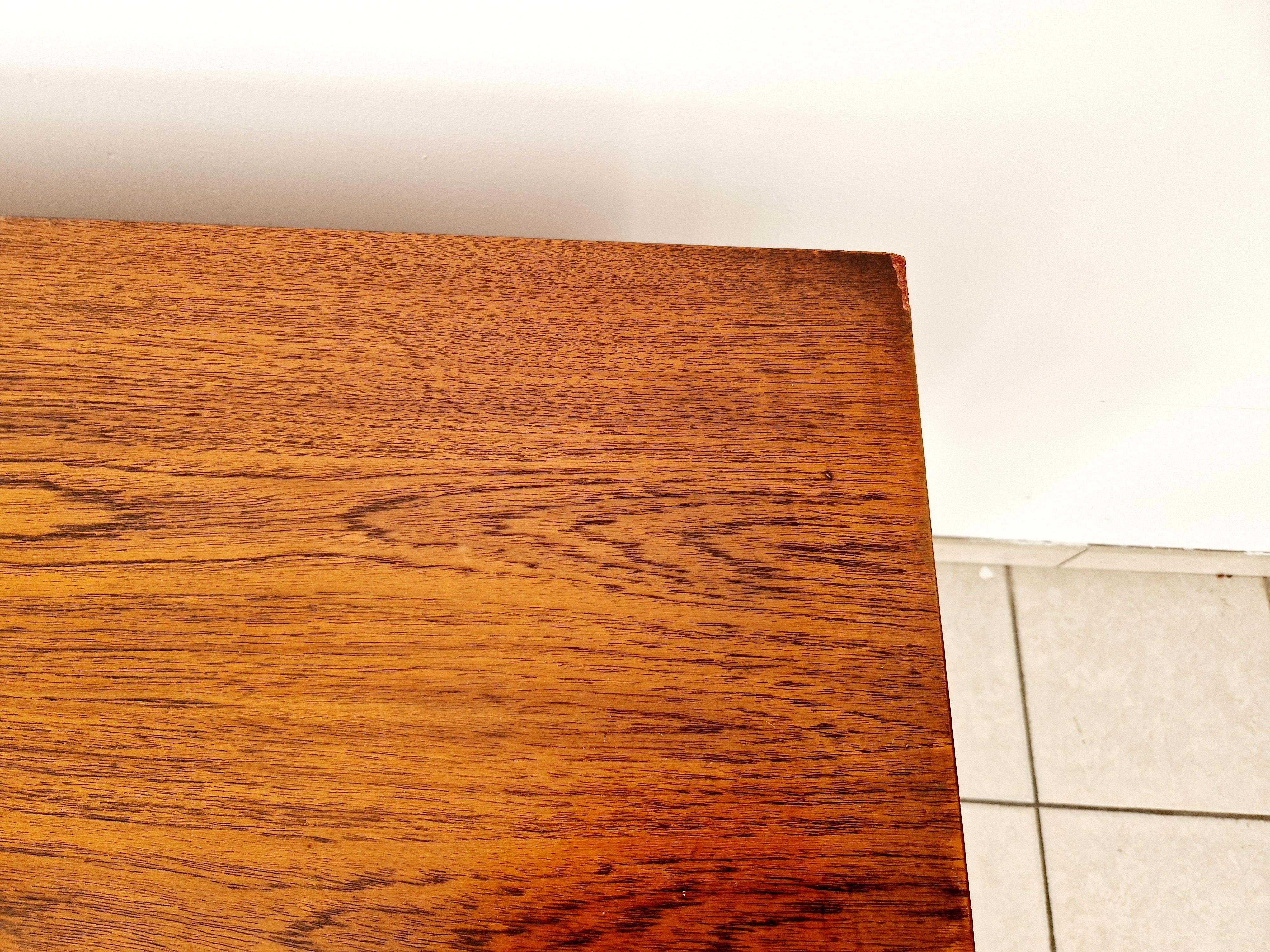 Mid-Century moderno Credenza svedese di metà secolo in teak 1960 in vendita