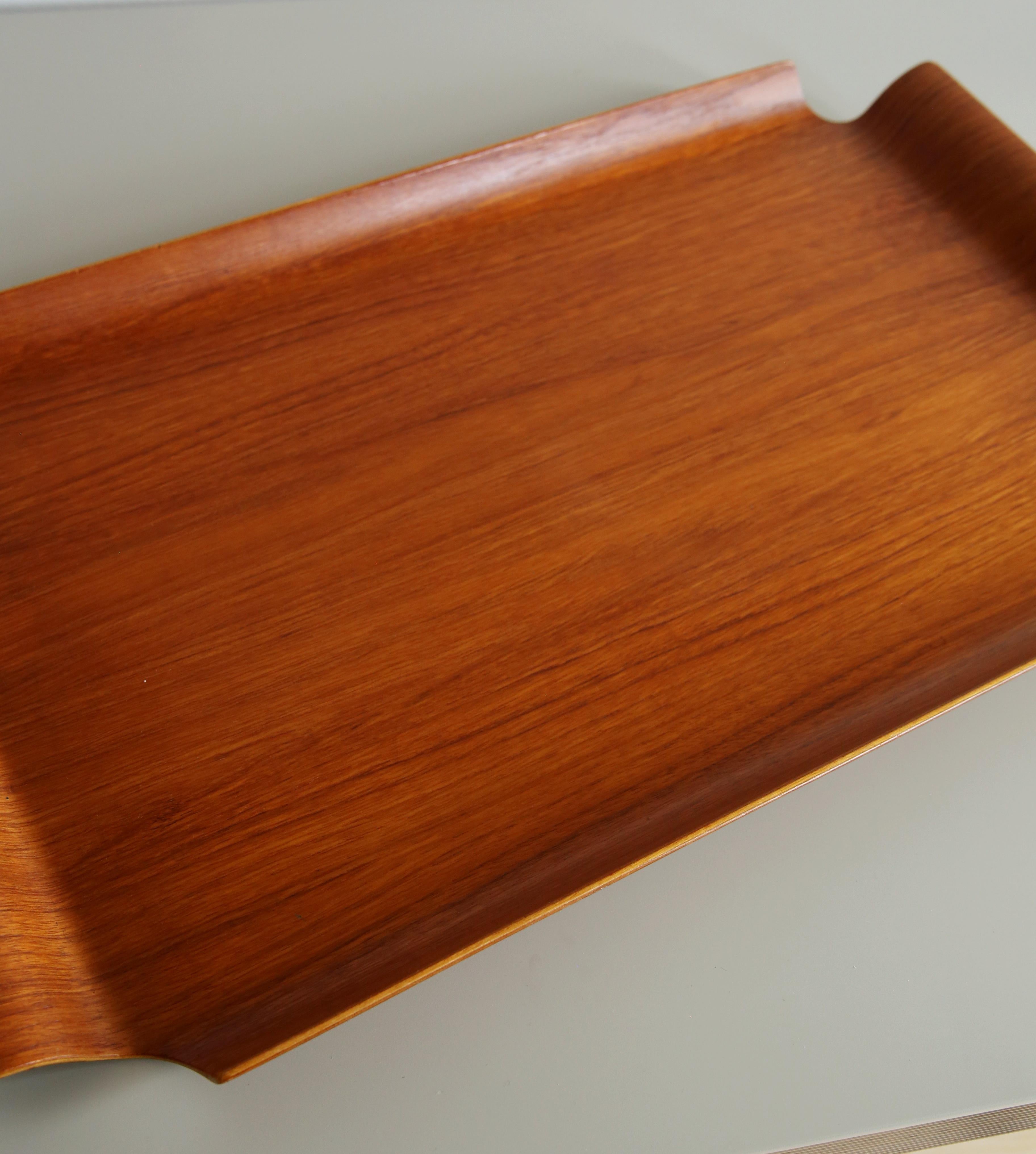 Mid Century Swedish teak tray designed by Bertil Fridhagen for Bodafors For Sale 6