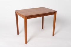Schwedischer teakholz-beistelltisch aus der mitte des jahrhunderts von Albert Larsson