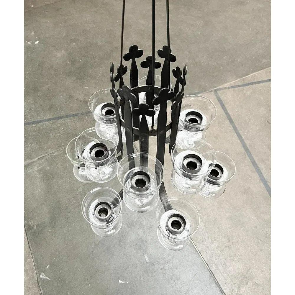 Candelabro sueco de hierro forjado y cristal de mediados de siglo, años 60 Moderno de mediados de siglo en venta