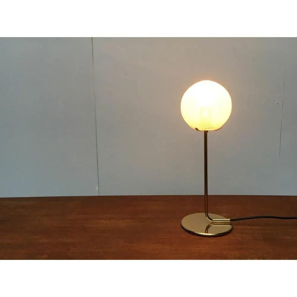 Lámpara de sobremesa de cristal arremolinado de mediados de siglo, años 60 siglo XX en venta