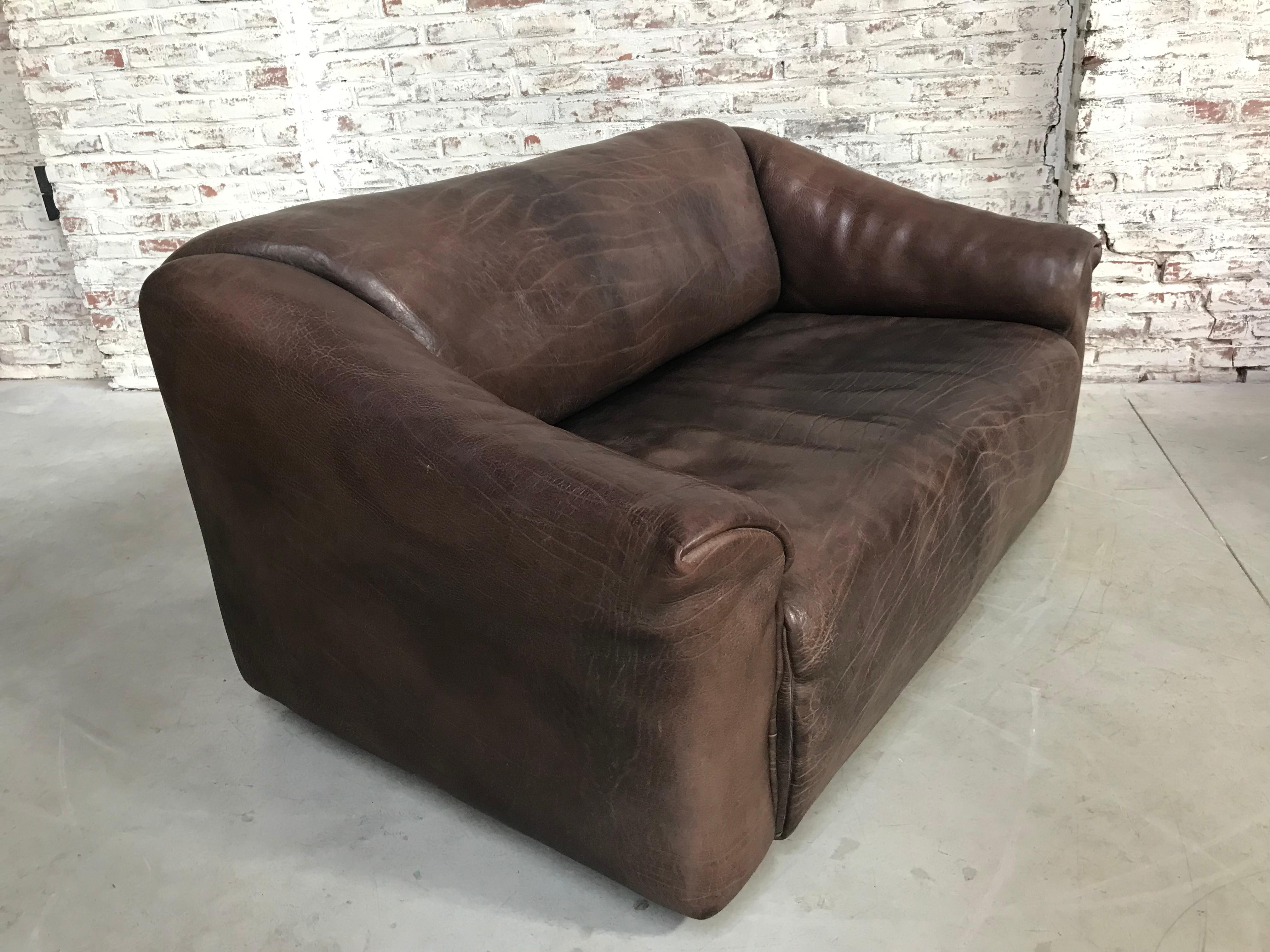 Midcentury Swiss De Sede Ds-47 Two-Seat in Chocolat Neck Leather, 1970s In Good Condition For Sale In Eindhoven, Netherlands