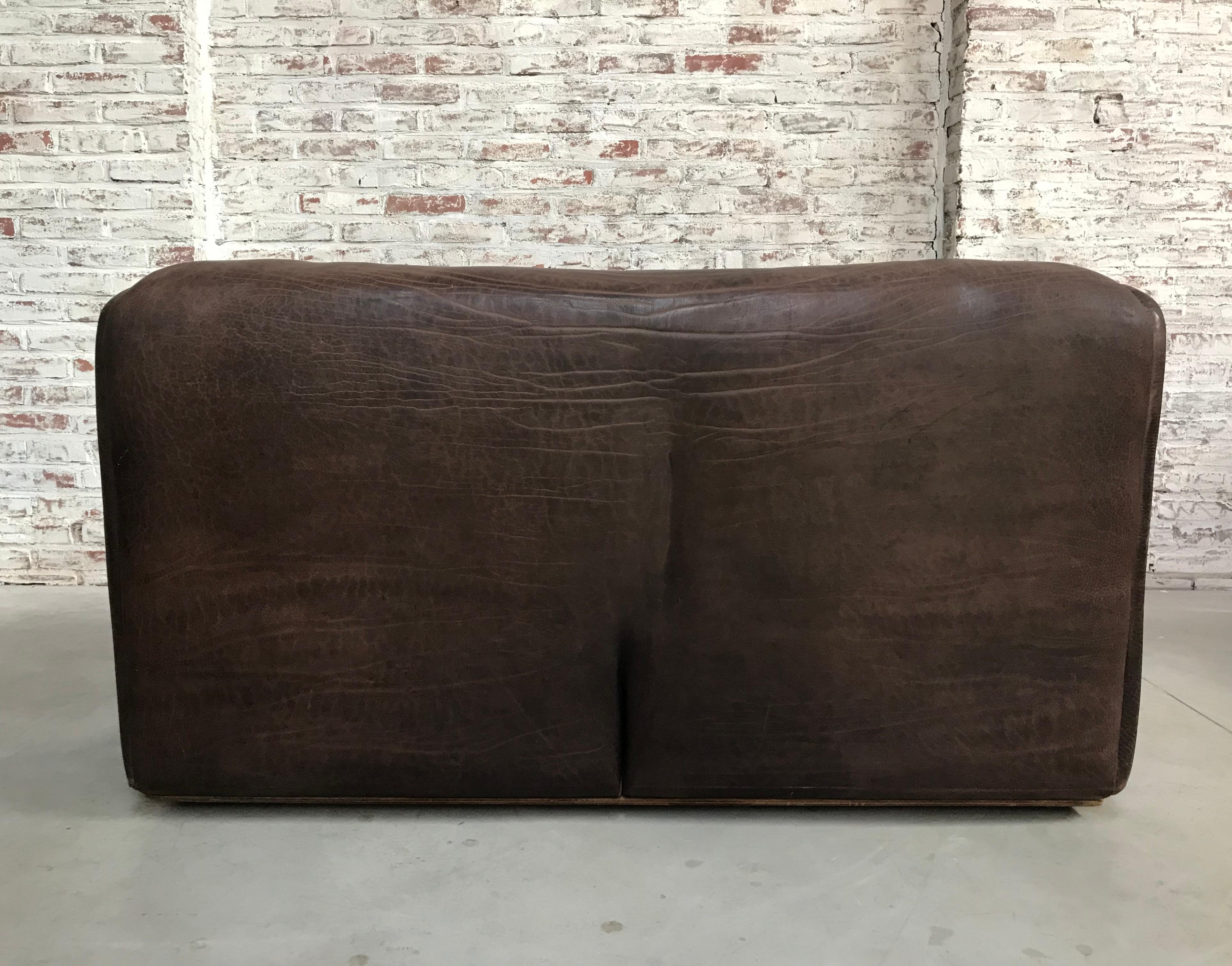 Late 20th Century Midcentury Swiss De Sede Ds-47 Two-Seat in Chocolat Neck Leather, 1970s For Sale