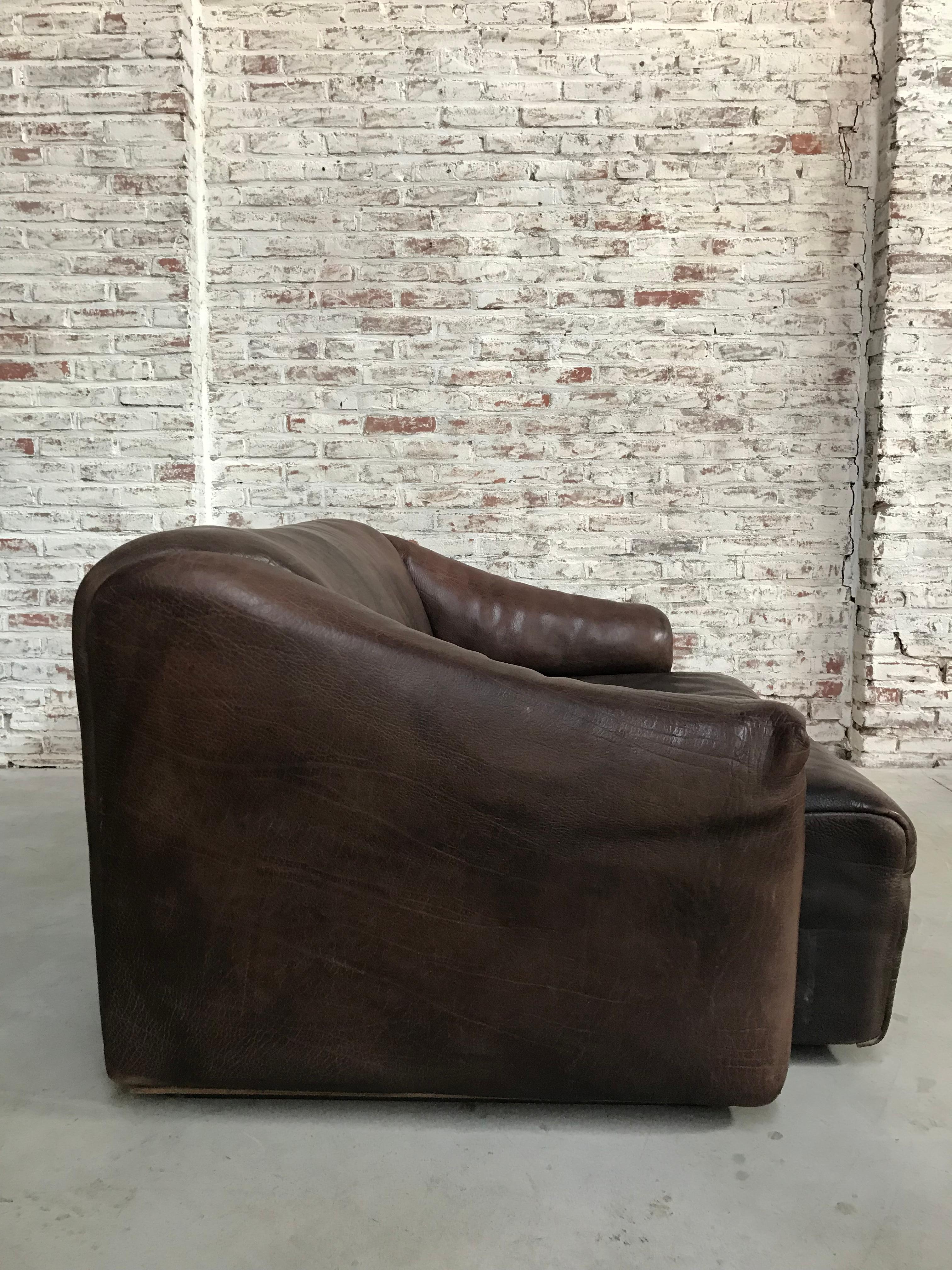 Midcentury Swiss De Sede Ds-47 Two-Seat in Chocolat Neck Leather, 1970s For Sale 1
