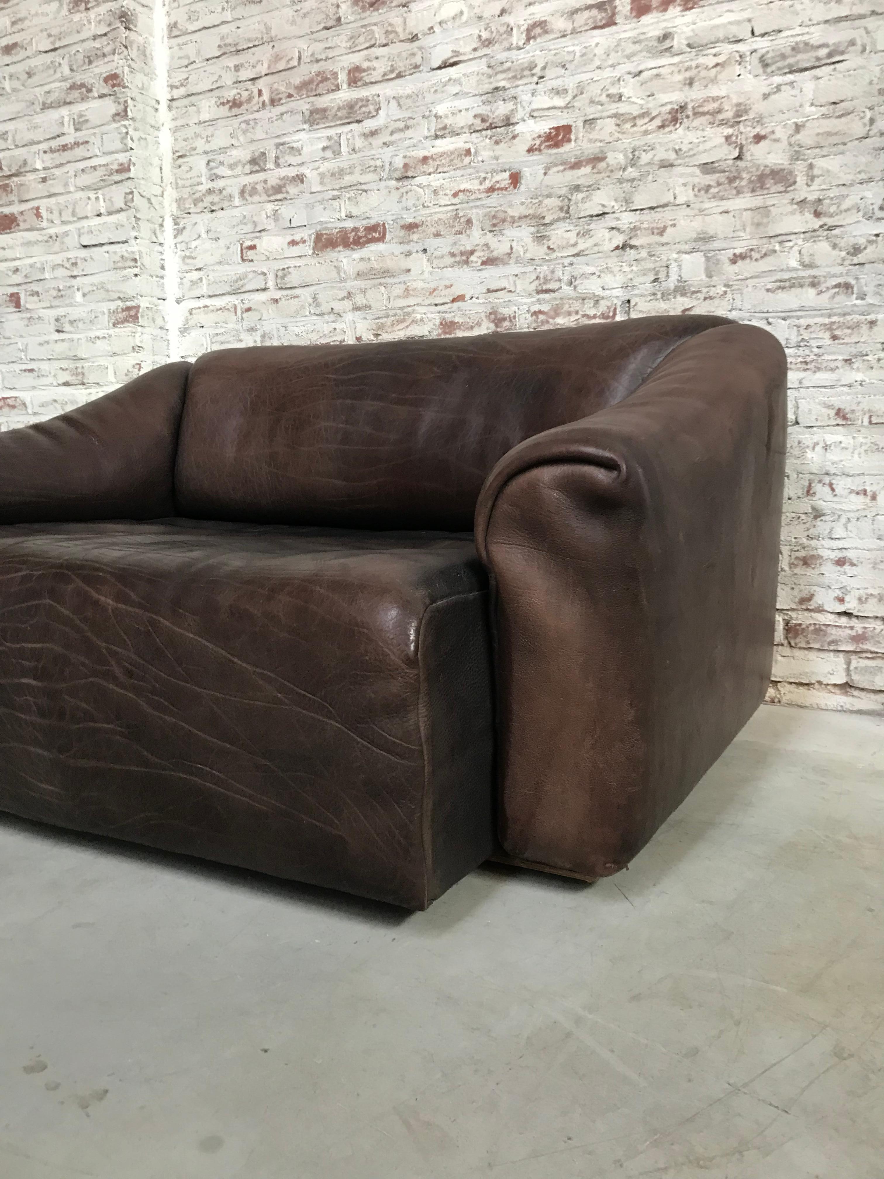 Midcentury Swiss De Sede Ds-47 Two-Seat in Chocolat Neck Leather, 1970s For Sale 4