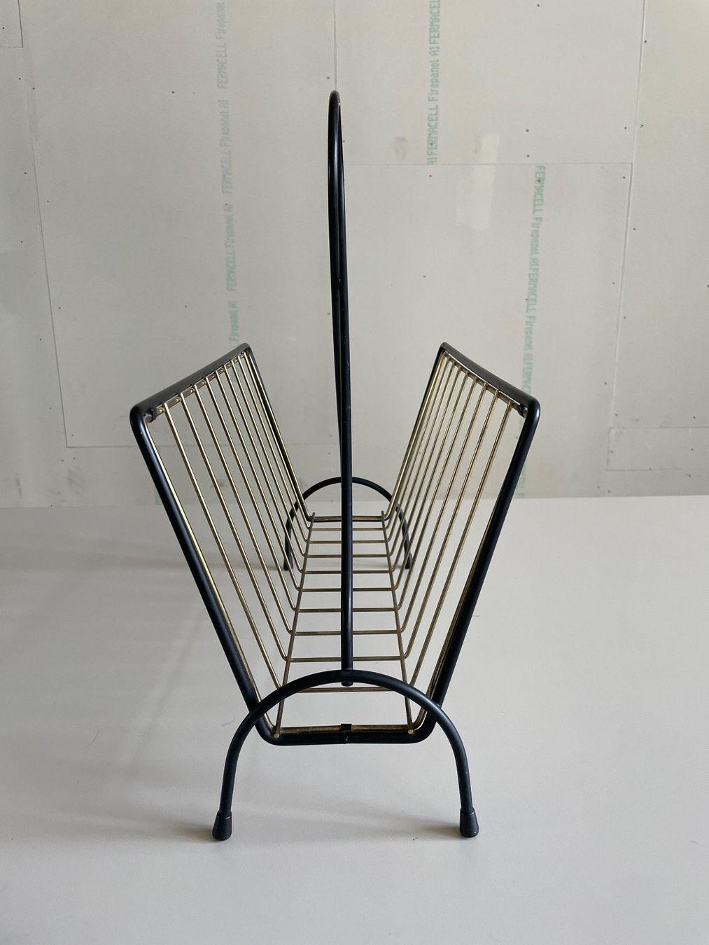 Mid-Century Modern Porte-revues suisse du milieu du siècle en vente