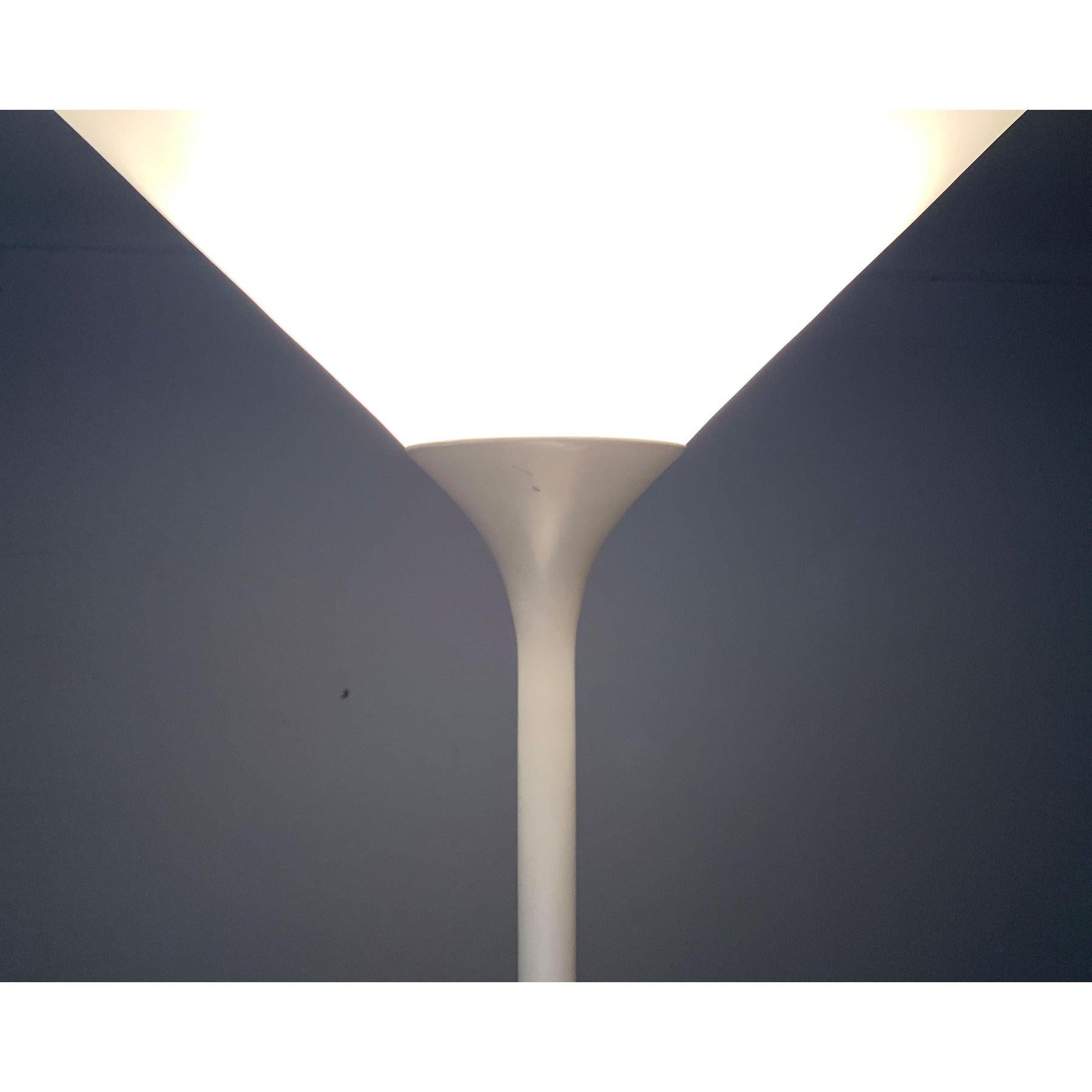 Mid-Century Swiss Minimalist Floor Lamp from Temde, 1960s In Excellent Condition For Sale In Hamburg, DE