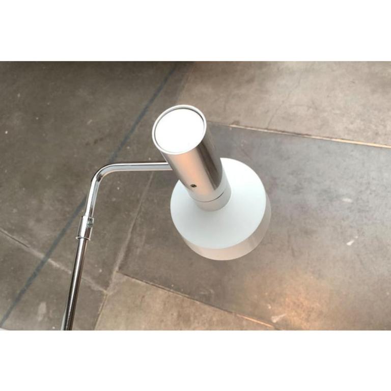 Lámpara de pared minimalista suiza de mediados de siglo Minilux para Baltensweiler, años 60 en venta 4