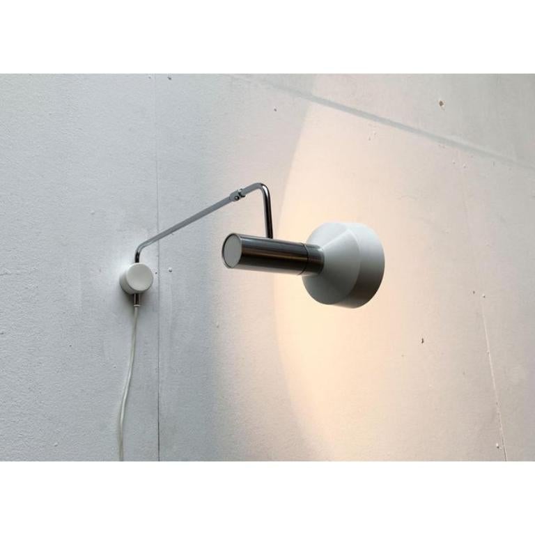 Lámpara de pared minimalista suiza de mediados de siglo Minilux para Baltensweiler, años 60 Suizo en venta