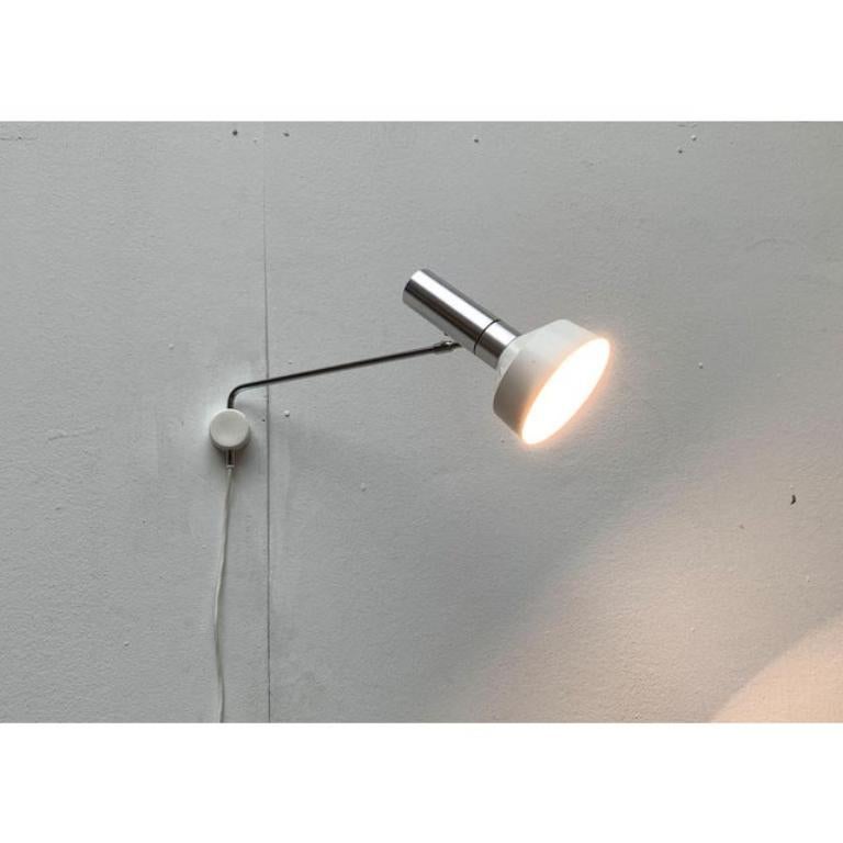 Lámpara de pared minimalista suiza de mediados de siglo Minilux para Baltensweiler, años 60 siglo XX en venta