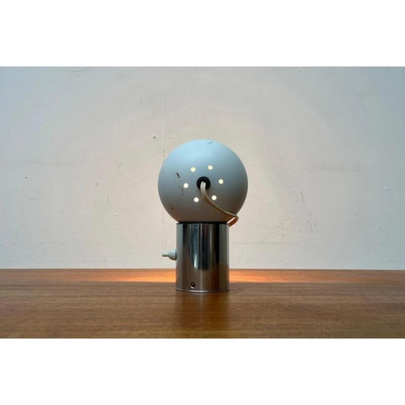 Suisse Lampe de bureau suisse minimaliste de l'ère spatiale, années 1960 en vente