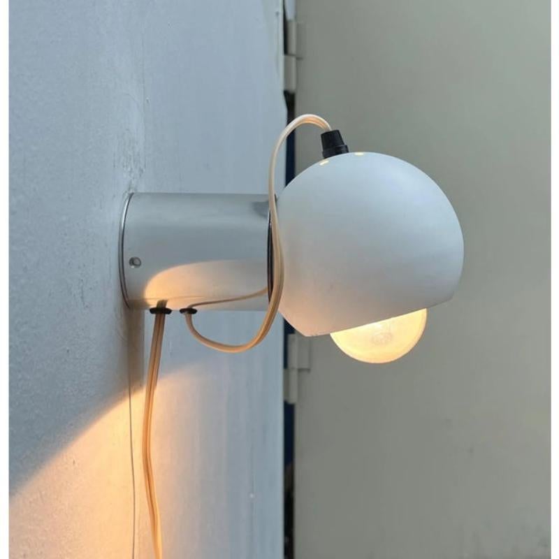 Lampe de bureau suisse minimaliste de l'ère spatiale, années 1960 en vente 1