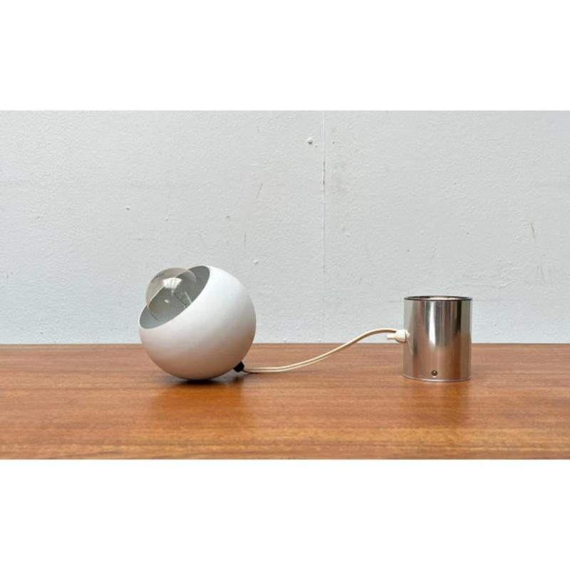 Lampe de bureau suisse minimaliste de l'ère spatiale, années 1960 en vente 2