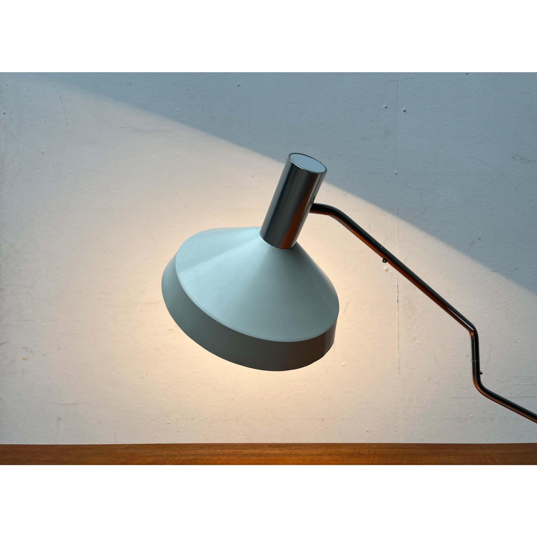 Schweizer Pentarkus-Tischlampe aus der Jahrhundertmitte von Rosemarie & Rico Baltensweiler 1950er Jahre im Angebot 1