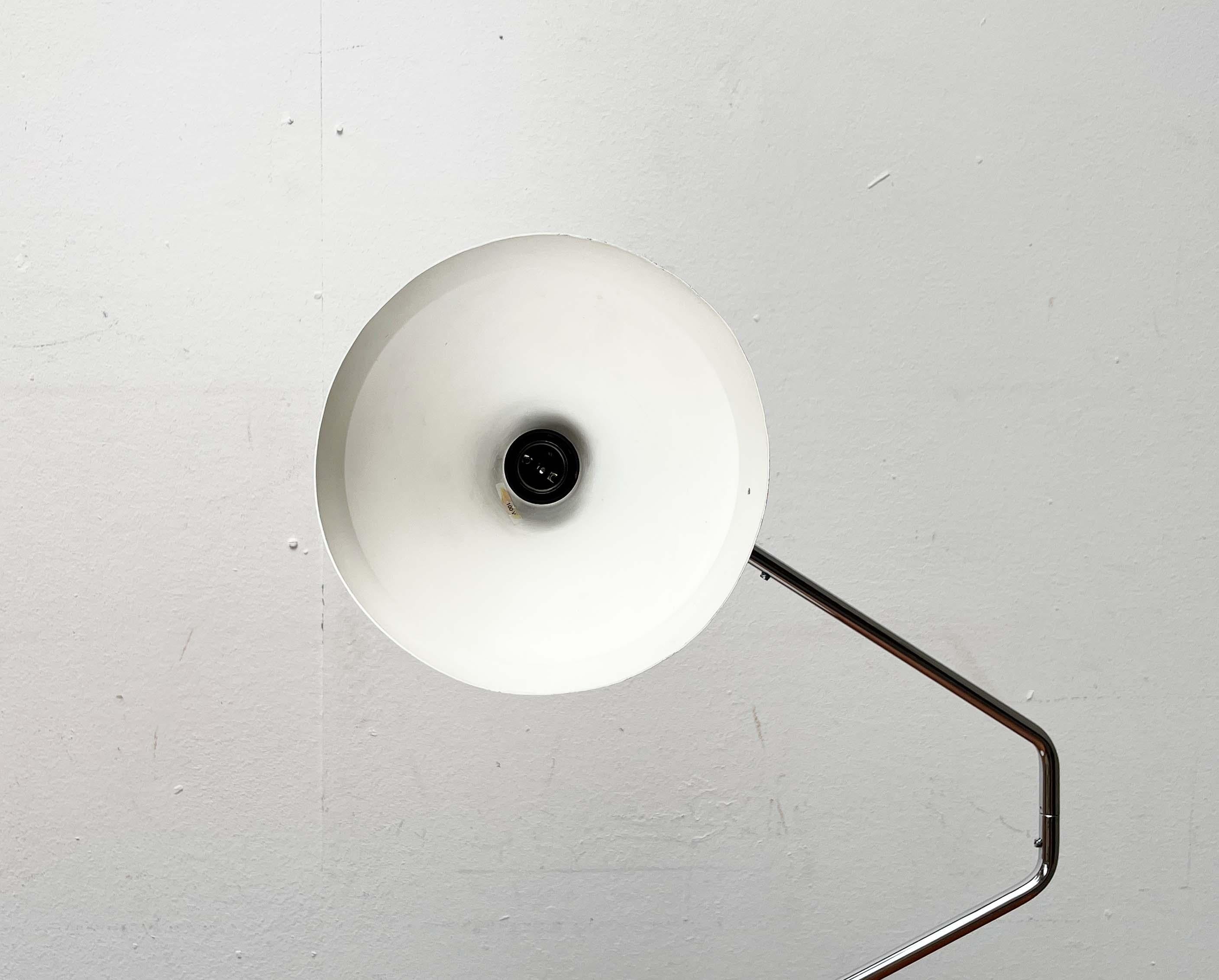 Lampe de table Pentarkus suisse du milieu du siècle dernier par Rosemarie et Rico Baltensweiler, années 50 en vente 5
