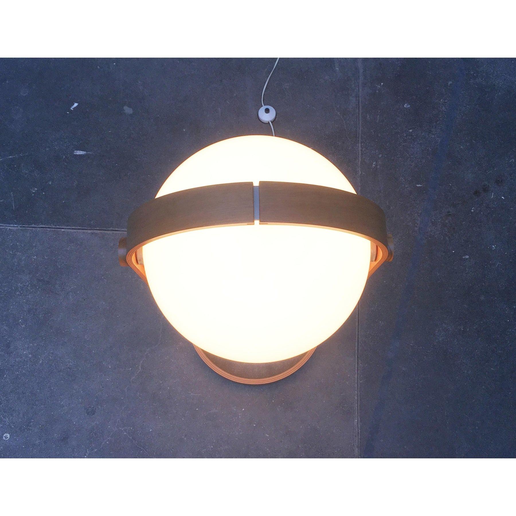 Svizzero Lampada da terra in plastica e compensato di Temde, 1960, Svizzera, metà del secolo. in vendita