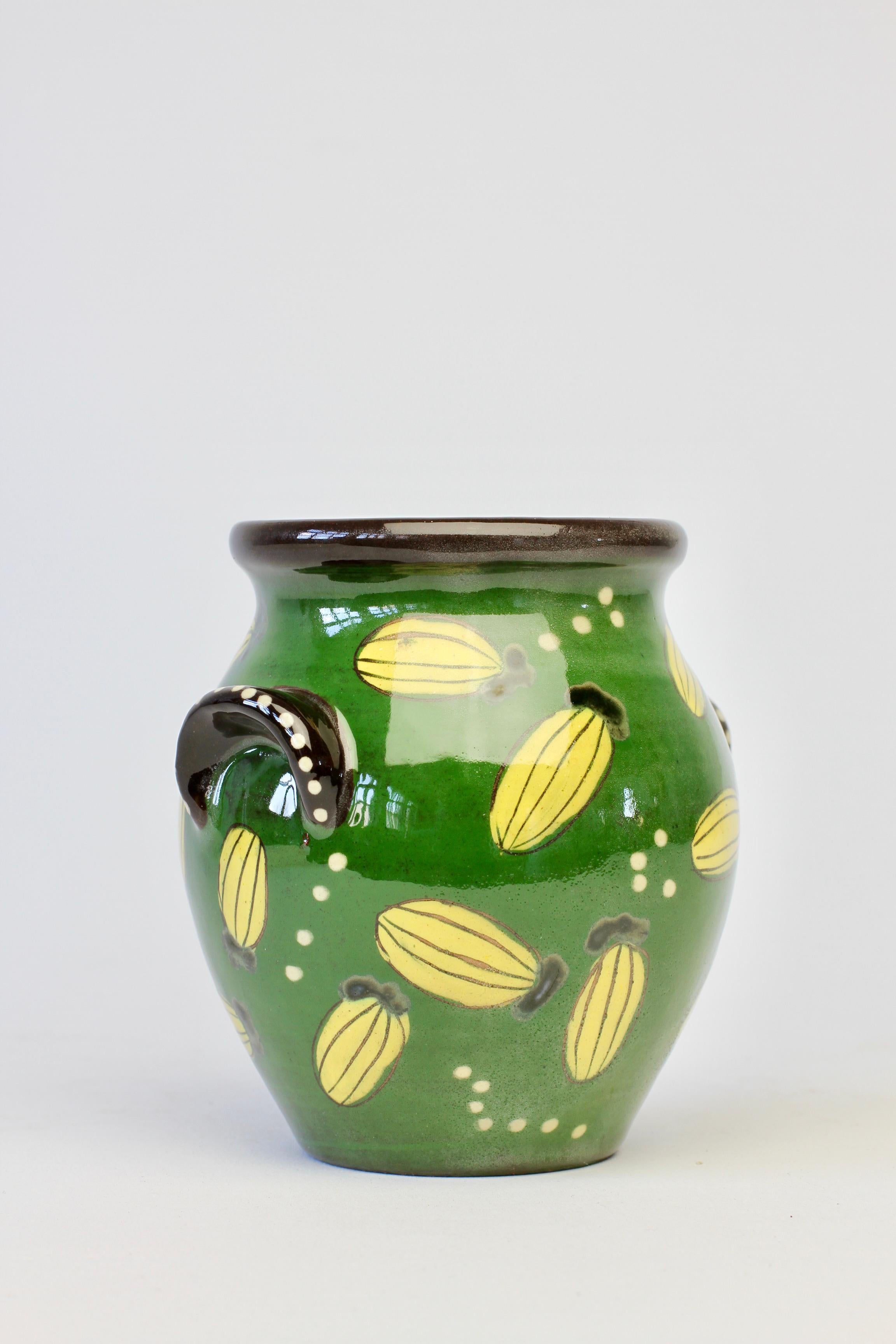 Mid-Century Swiss Studio Pottery Grün & Gelb Vase Topf Schweiz circa 1950s (20. Jahrhundert) im Angebot