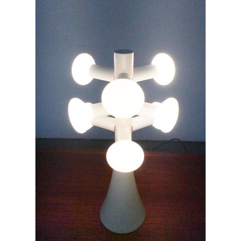 Mid-Century Swiss Table Lamp from Temde 1960s im Zustand „Hervorragend“ im Angebot in Hamburg, DE