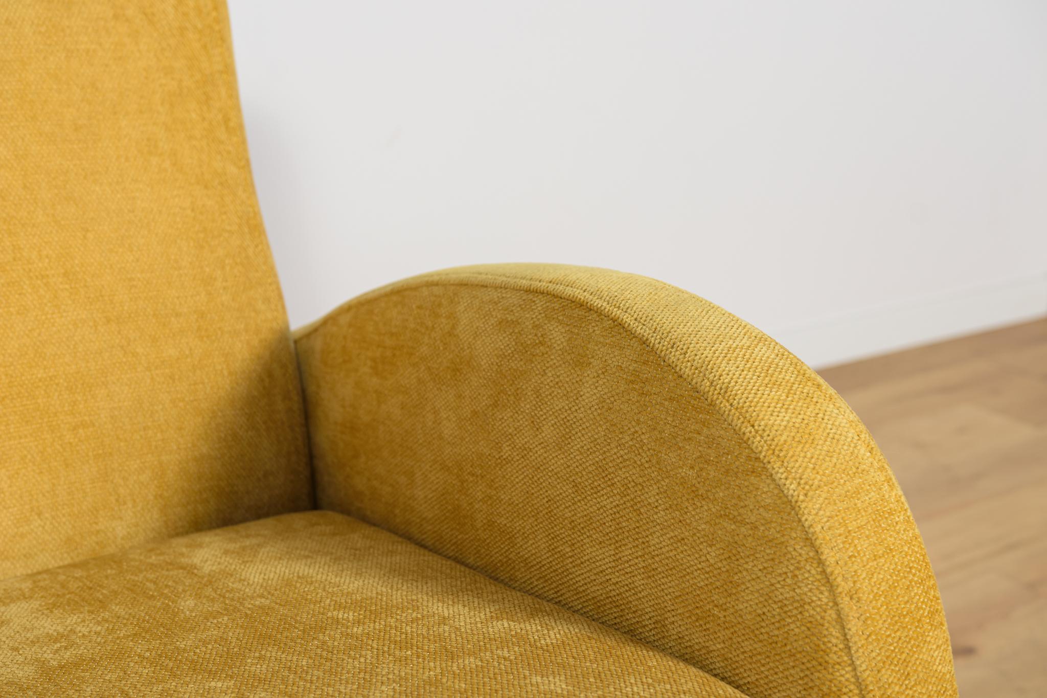 Mid-Century Swivel Armchair, Denmark, 1960s. For Sale 2