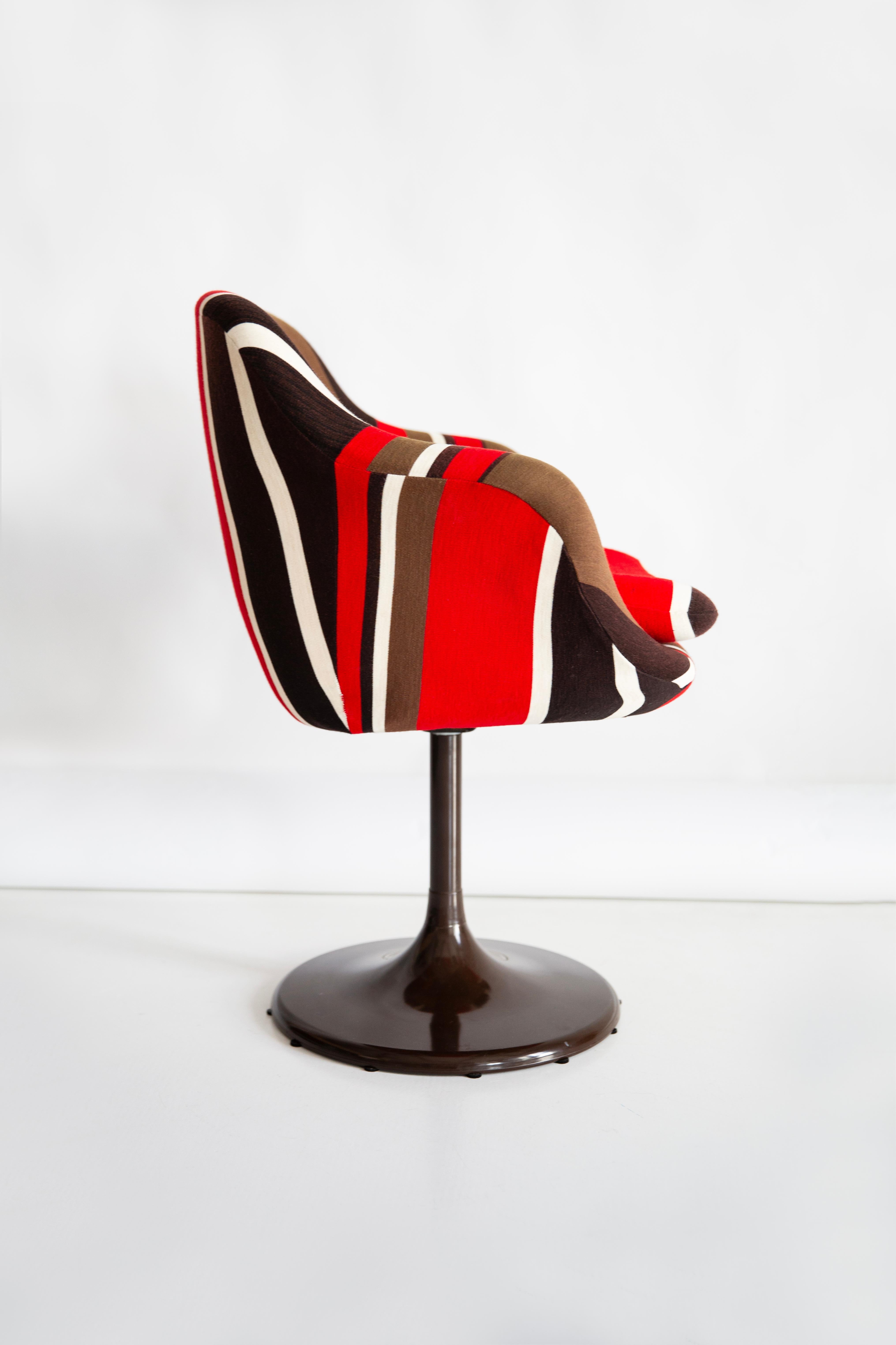 Mid Century Swivel Brown and Red Tulip Armchair, Germany, 1970s. For Sale 4