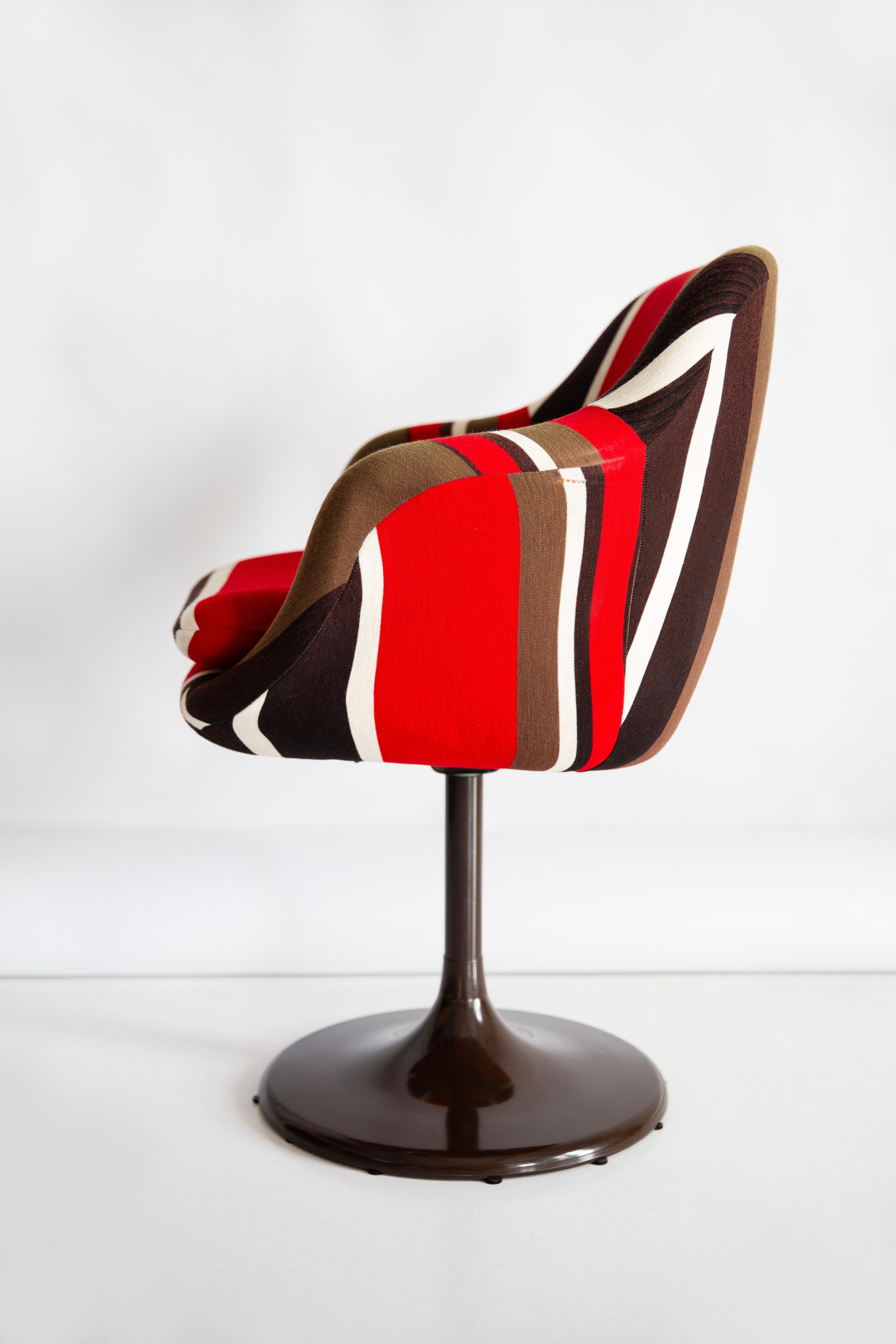 Wool Mid Century Swivel Brown and Red Tulip Armchair, Germany, 1970s. For Sale