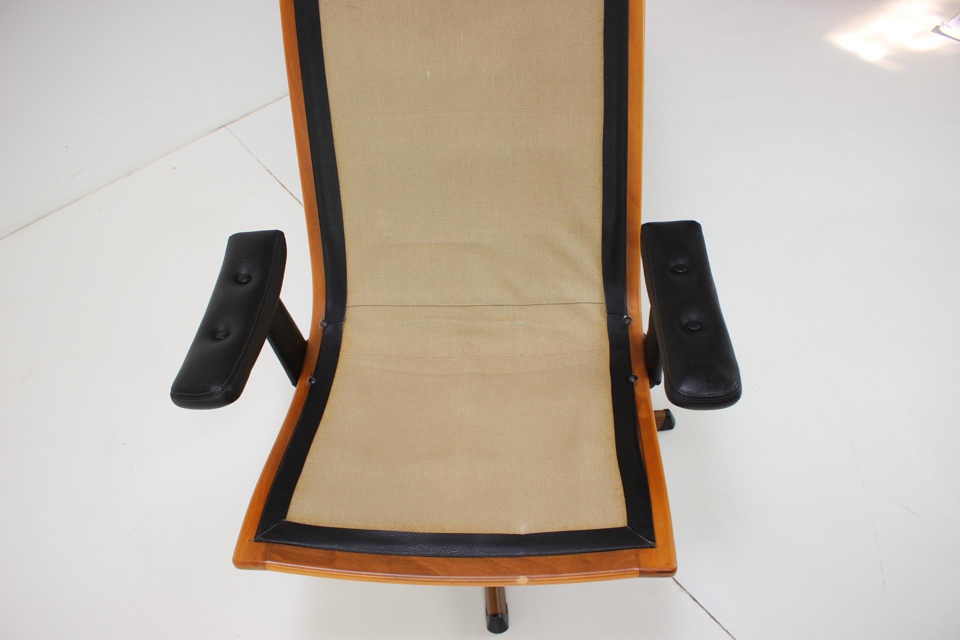 Mid-20th Century Mid-Century Swivel Chair by Gote Mobler, 1960's For Sale