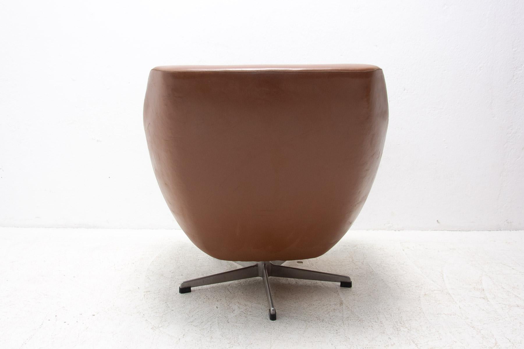 20th Century Mid Century Swivel Chair by Up Zavody, 1970´s For Sale