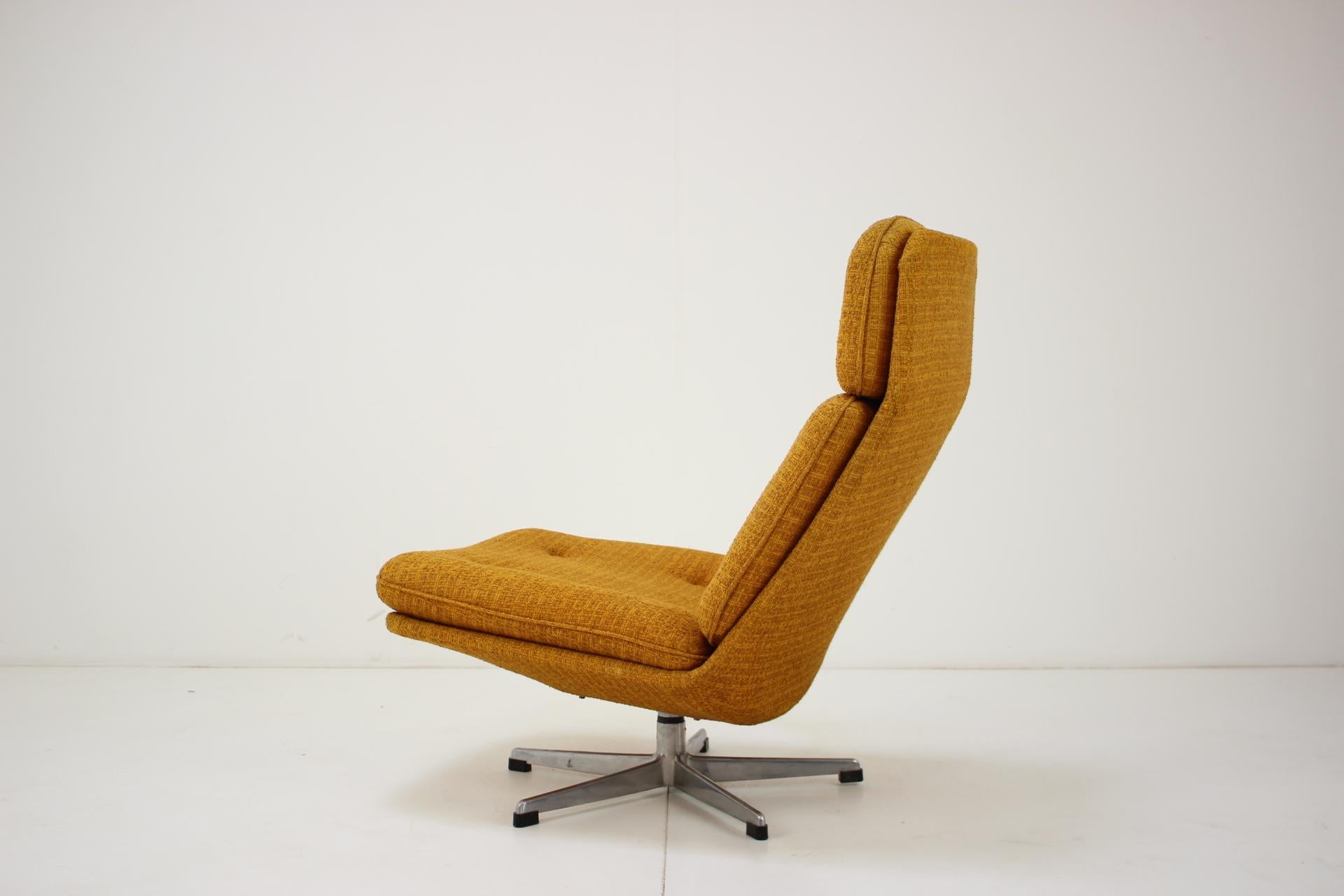 Czech Mid-Century Swivel Chair/ UP, Závody, 1970's