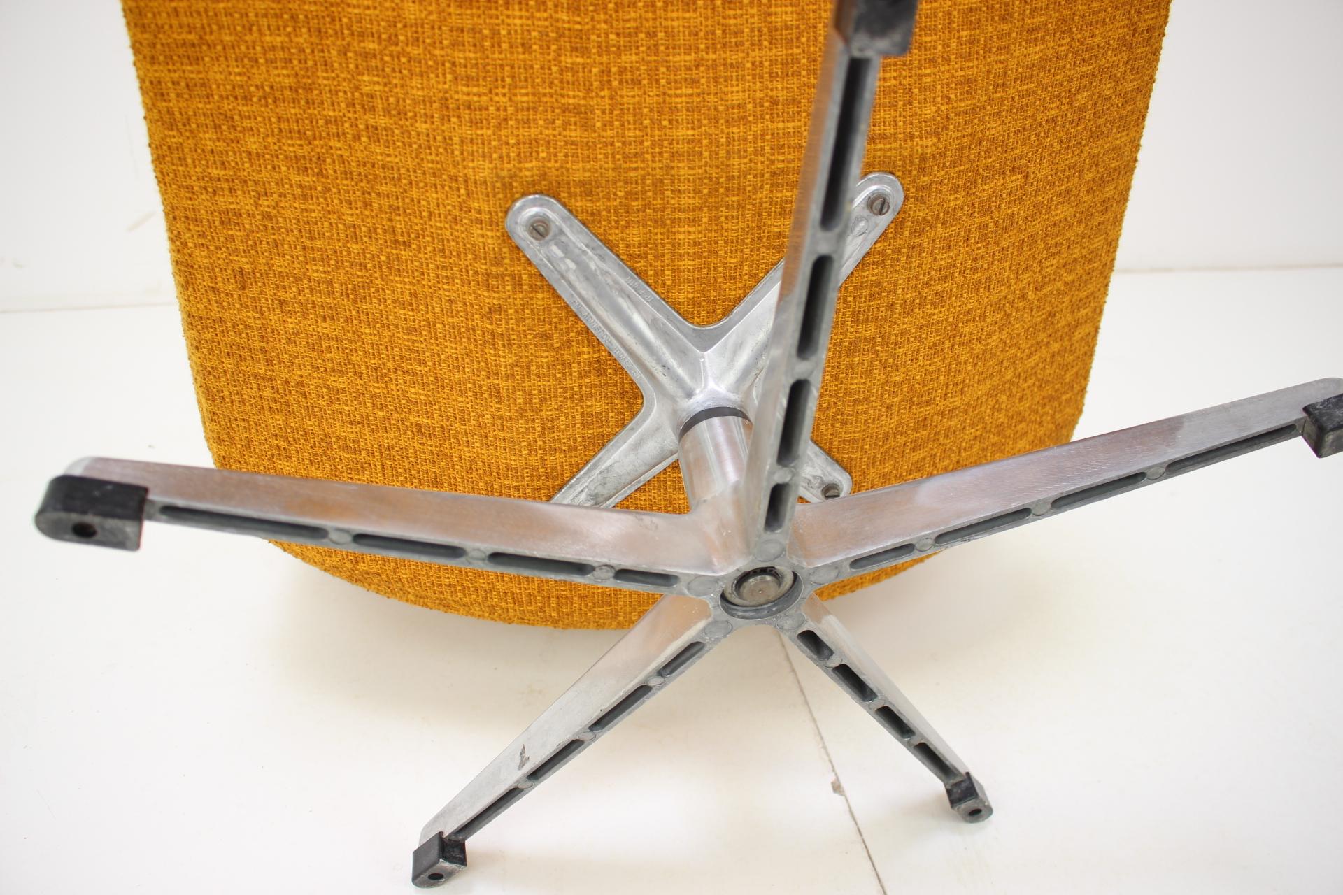 Metal Mid-Century Swivel Chair/ UP, Závody, 1970's