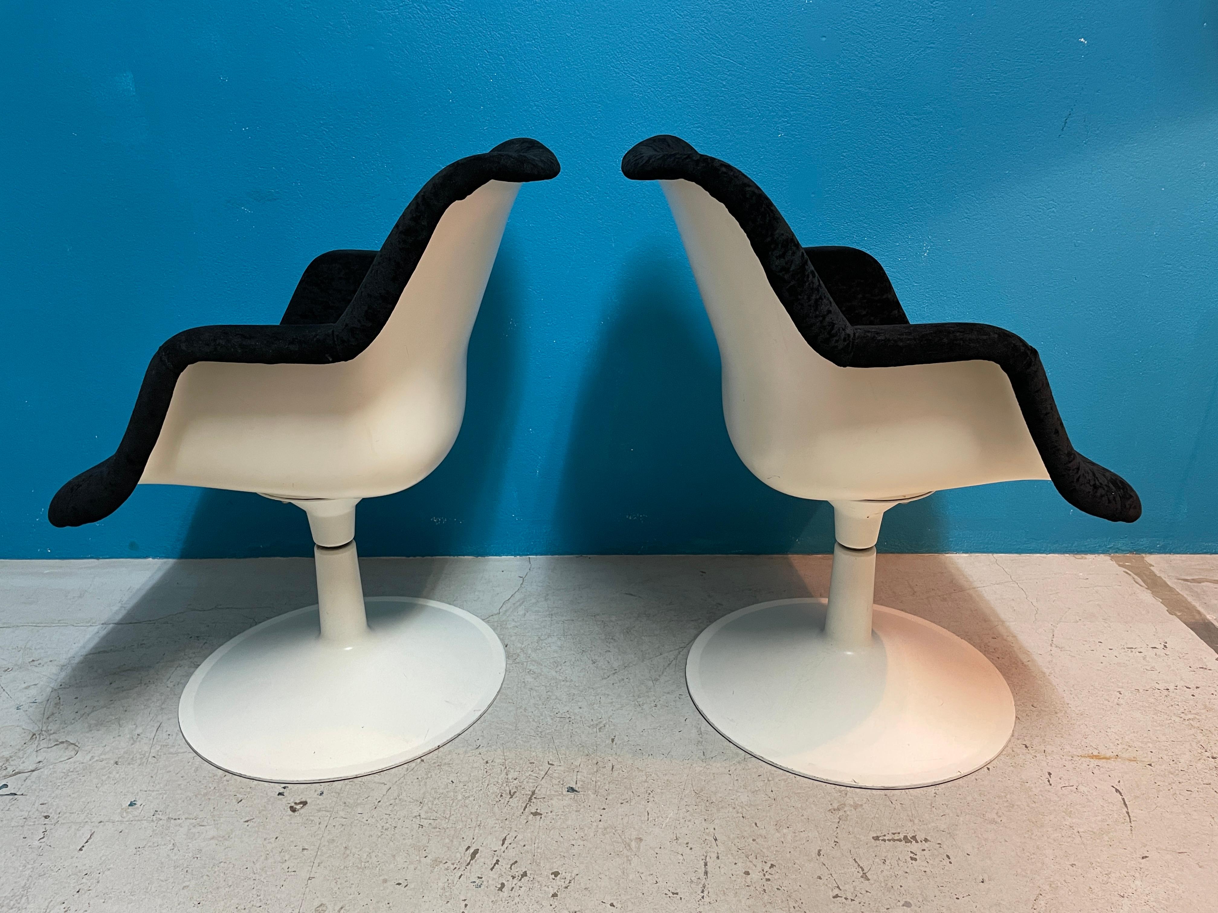Mid-Century Swivel Chairs / Arm Chairs by Yrjö Kukkapuro for Haimi Finland 1960s In Good Condition In Turku, FI