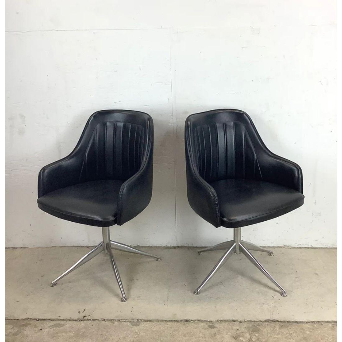 Midcentury Swivel Chairs Attributed. Viko Baumritter, Pair For Sale 1