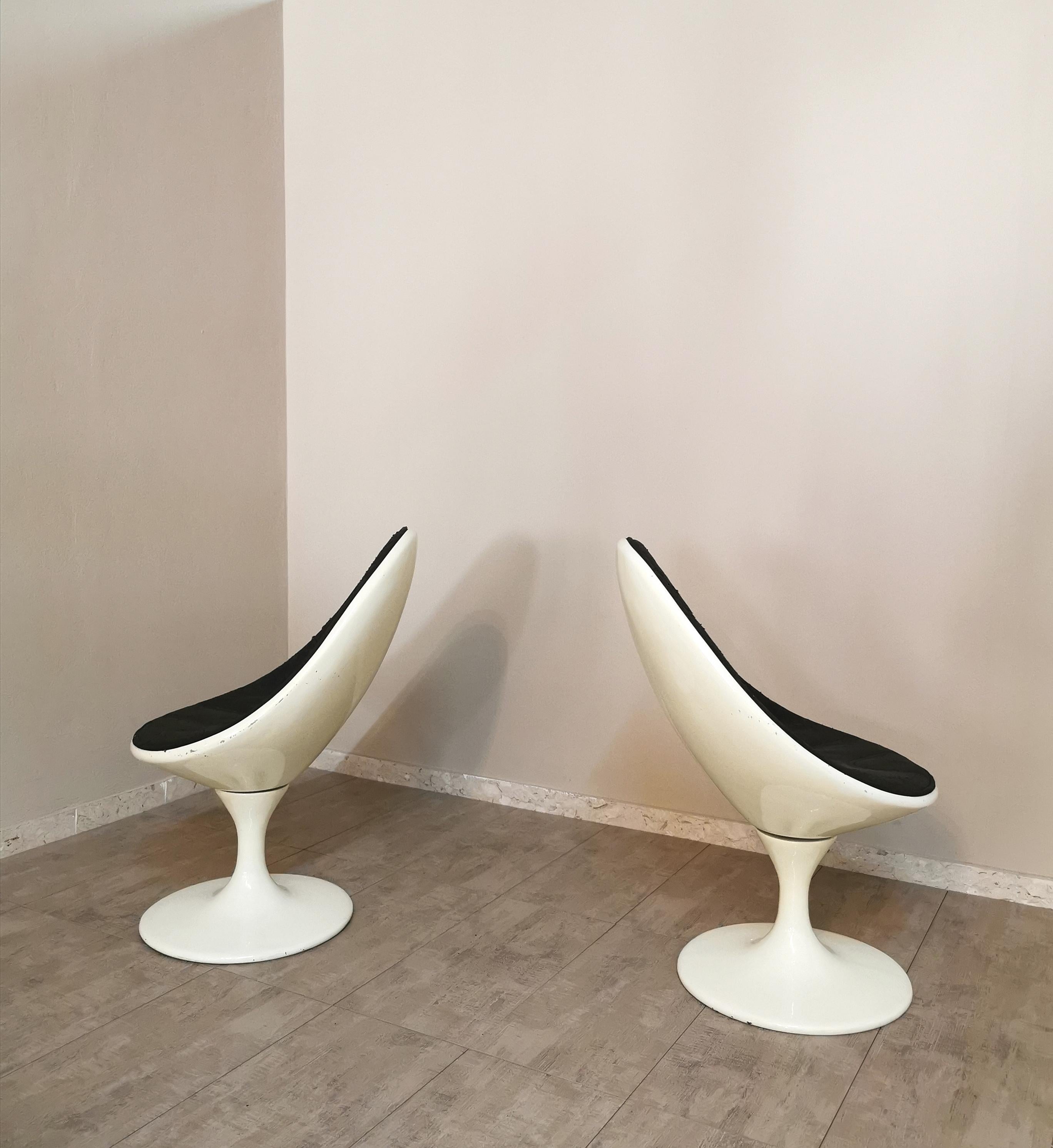 Mid-Century Modern Midcentury Swivel Chairs Curved Resin Black White Leather Italy 1970s Set of 2