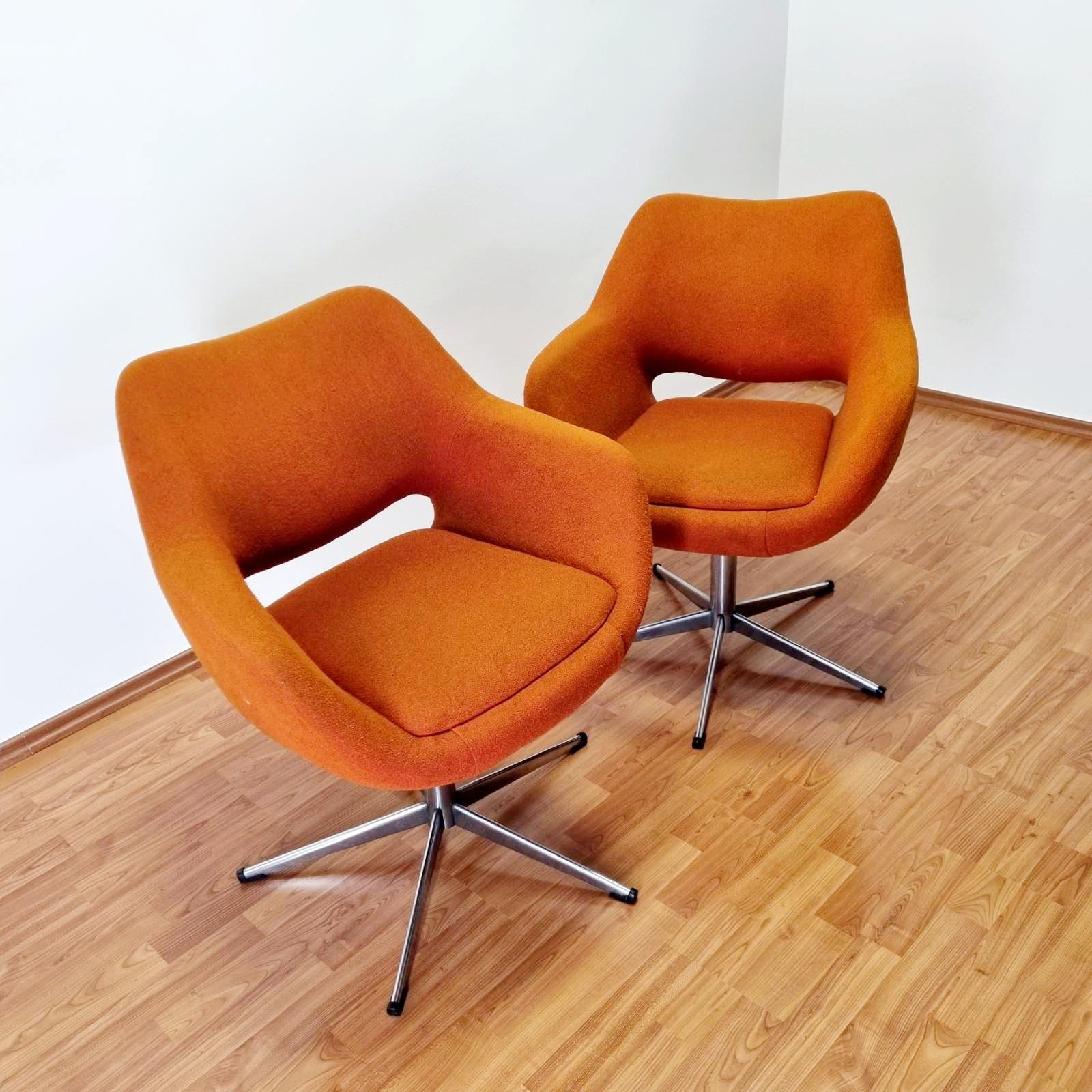 Mid century swivel egg chairs from the 70s era. Made in Yugoslavia by Stol Kamnik.
Original fabric from the 70s.