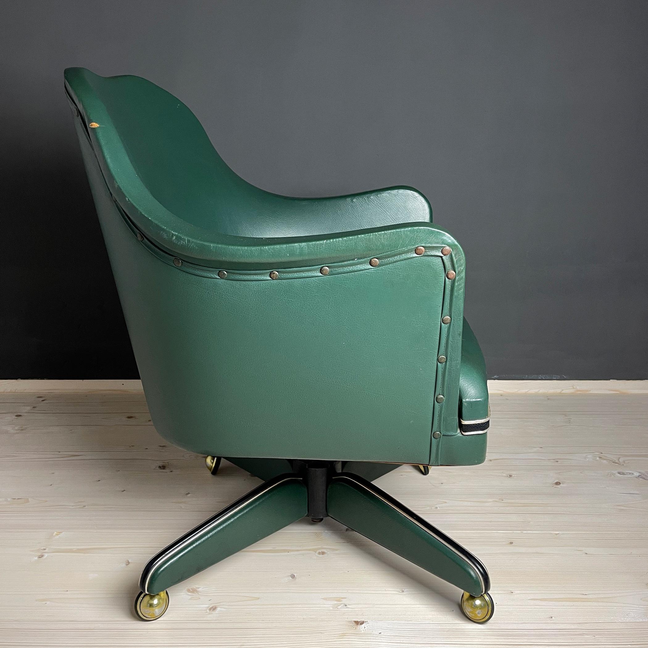 Mid-Century Swivel Green Office Chair by Umberto Mascagni, Italy, 1950s For Sale 1