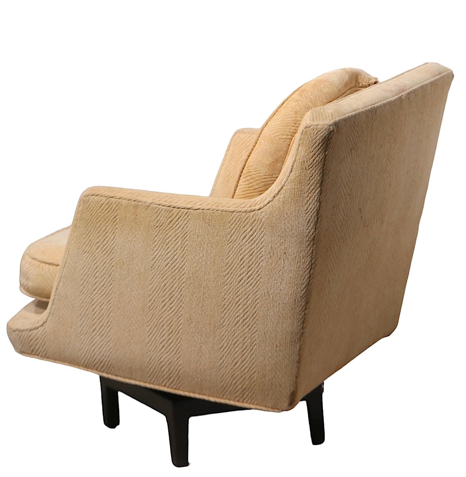 Mid-Century Modern Fauteuil pivotant du milieu du siècle dernier conçu par Edward Wormley pour Dunbar en vente