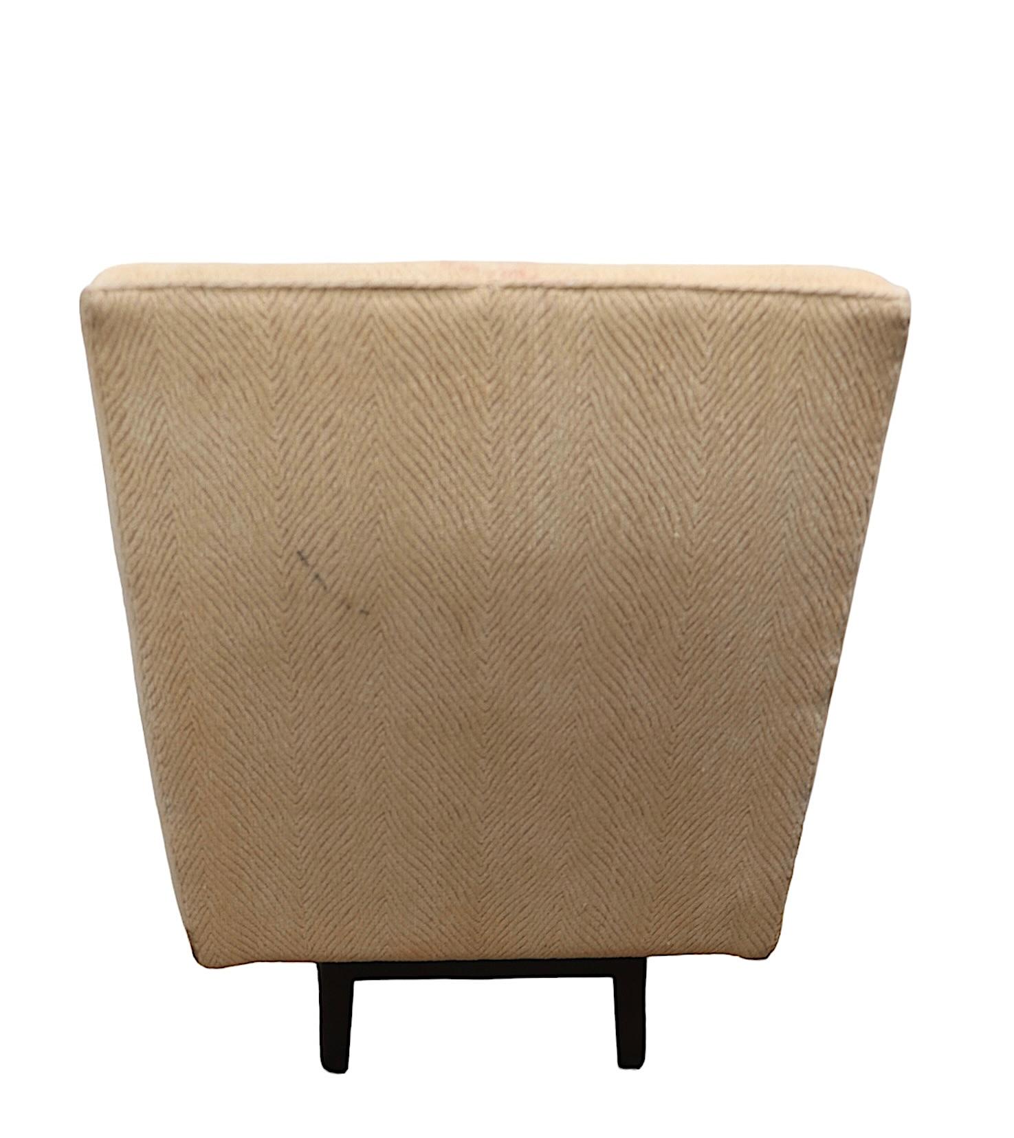 Tissu d'ameublement Fauteuil pivotant du milieu du siècle dernier conçu par Edward Wormley pour Dunbar en vente