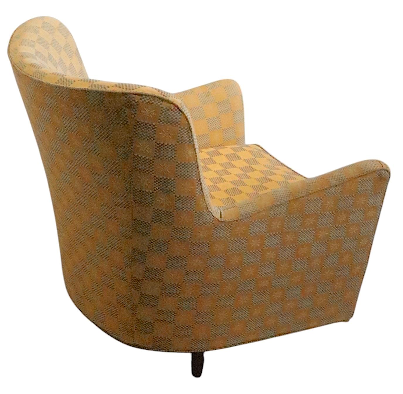 Fauteuil pivotant du milieu du siècle dernier dans le style de Probber  Baughman en vente 1