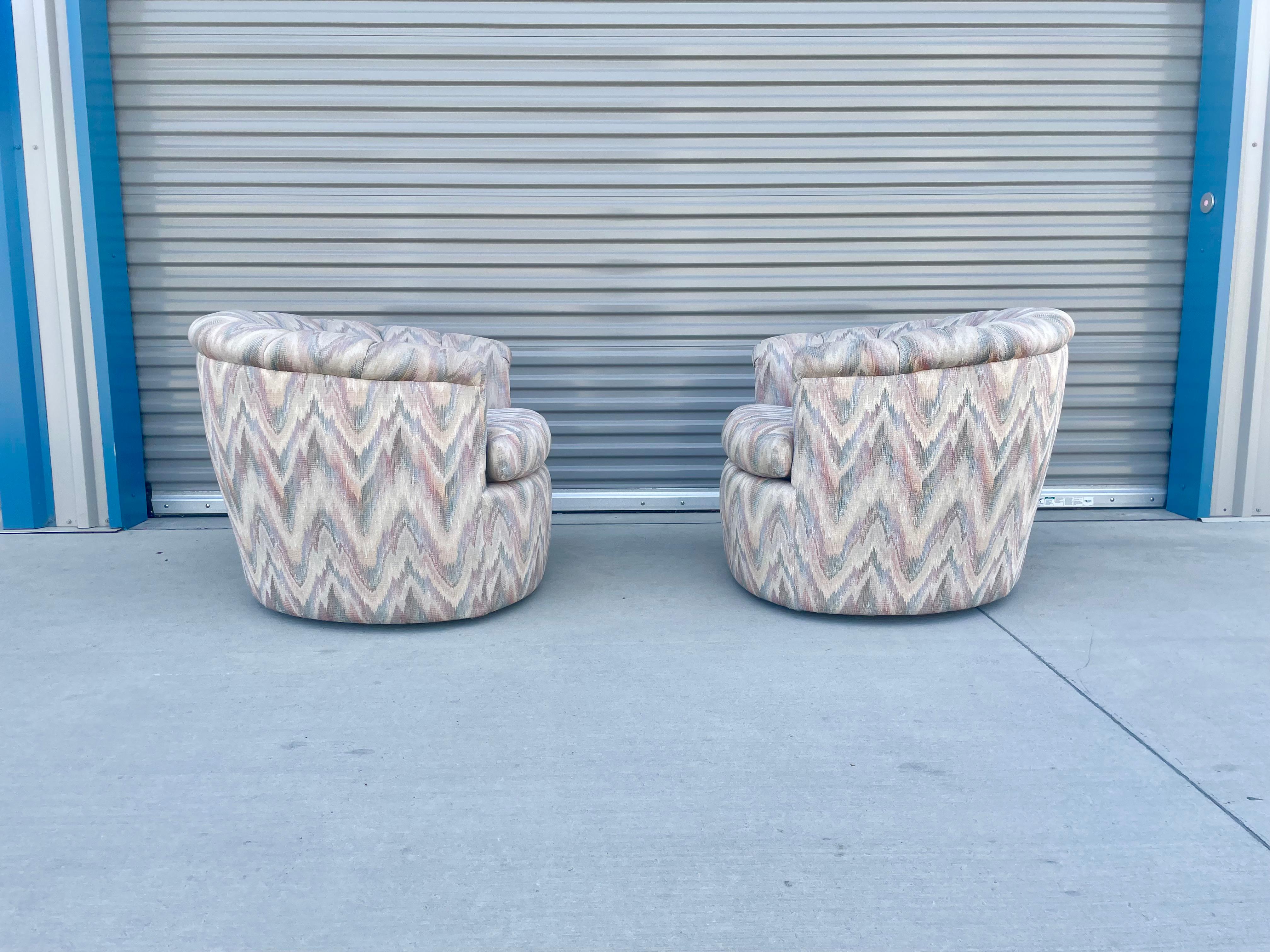 Midcentury Swivel Lounge Chairs Styled After Milo Baughman In Fair Condition For Sale In North Hollywood, CA