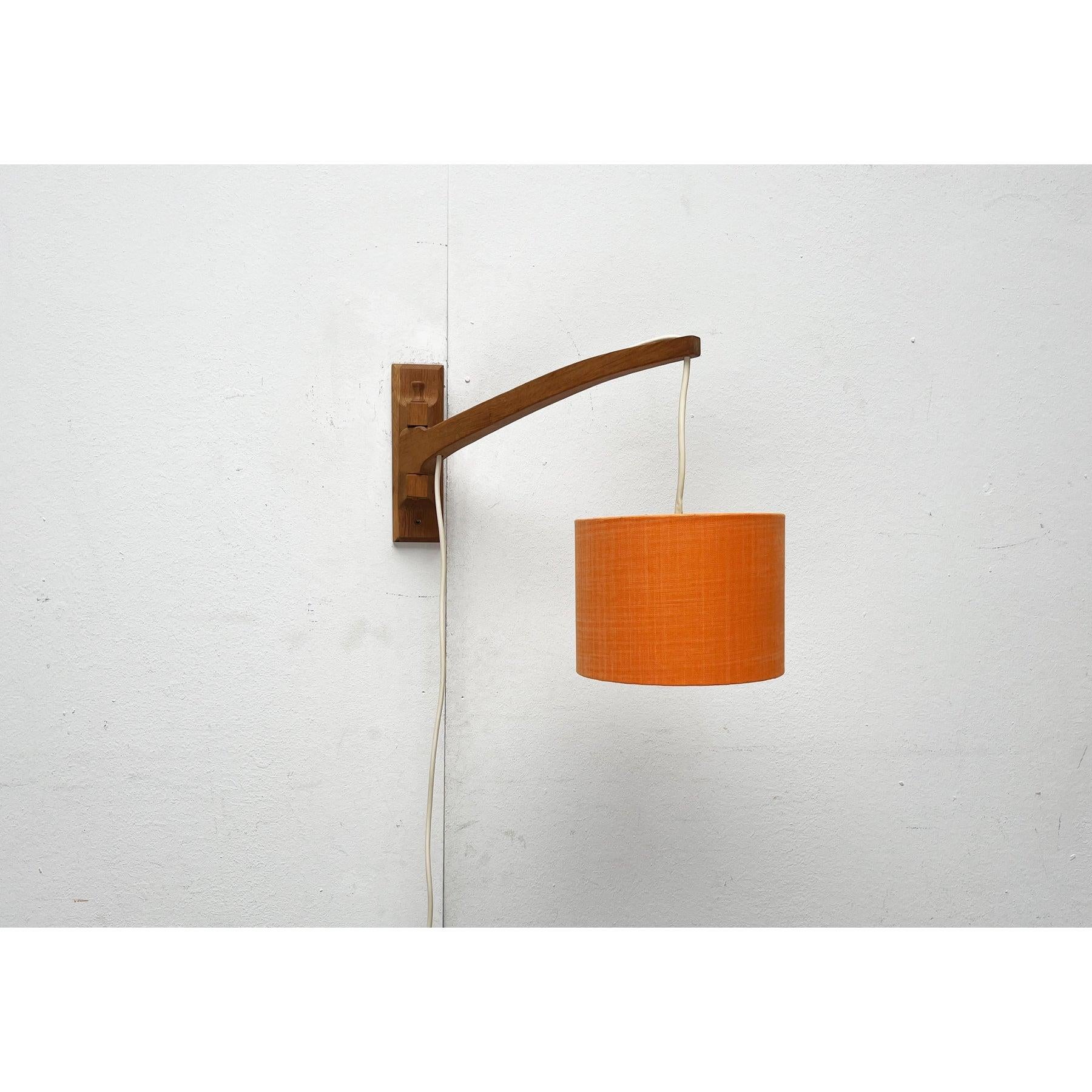 Mid-Century Swivel Mounted Cantilever Wall Lamp, 1960s For Sale 1