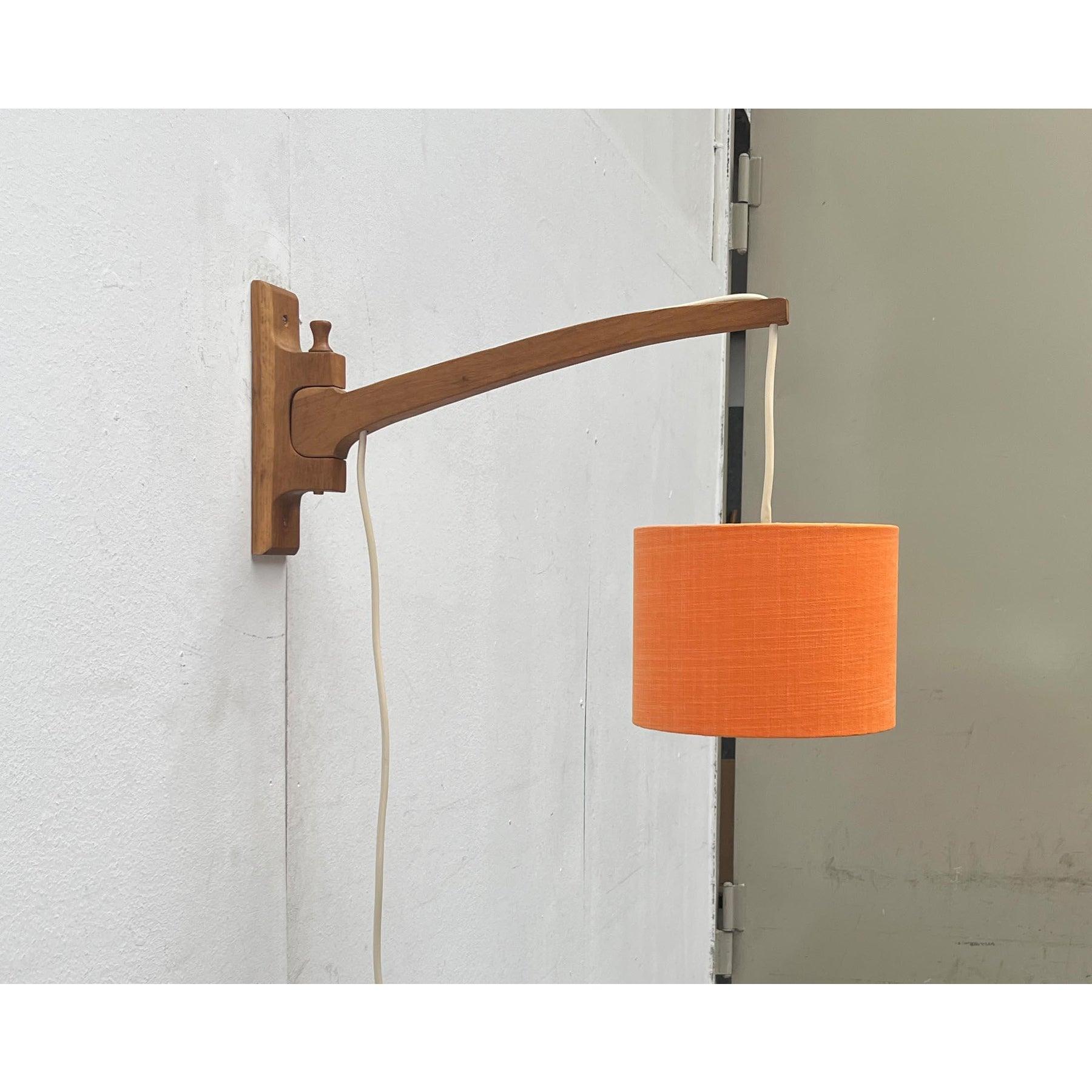 Mid-Century Swivel Mounted Cantilever Wall Lamp, 1960s For Sale 2