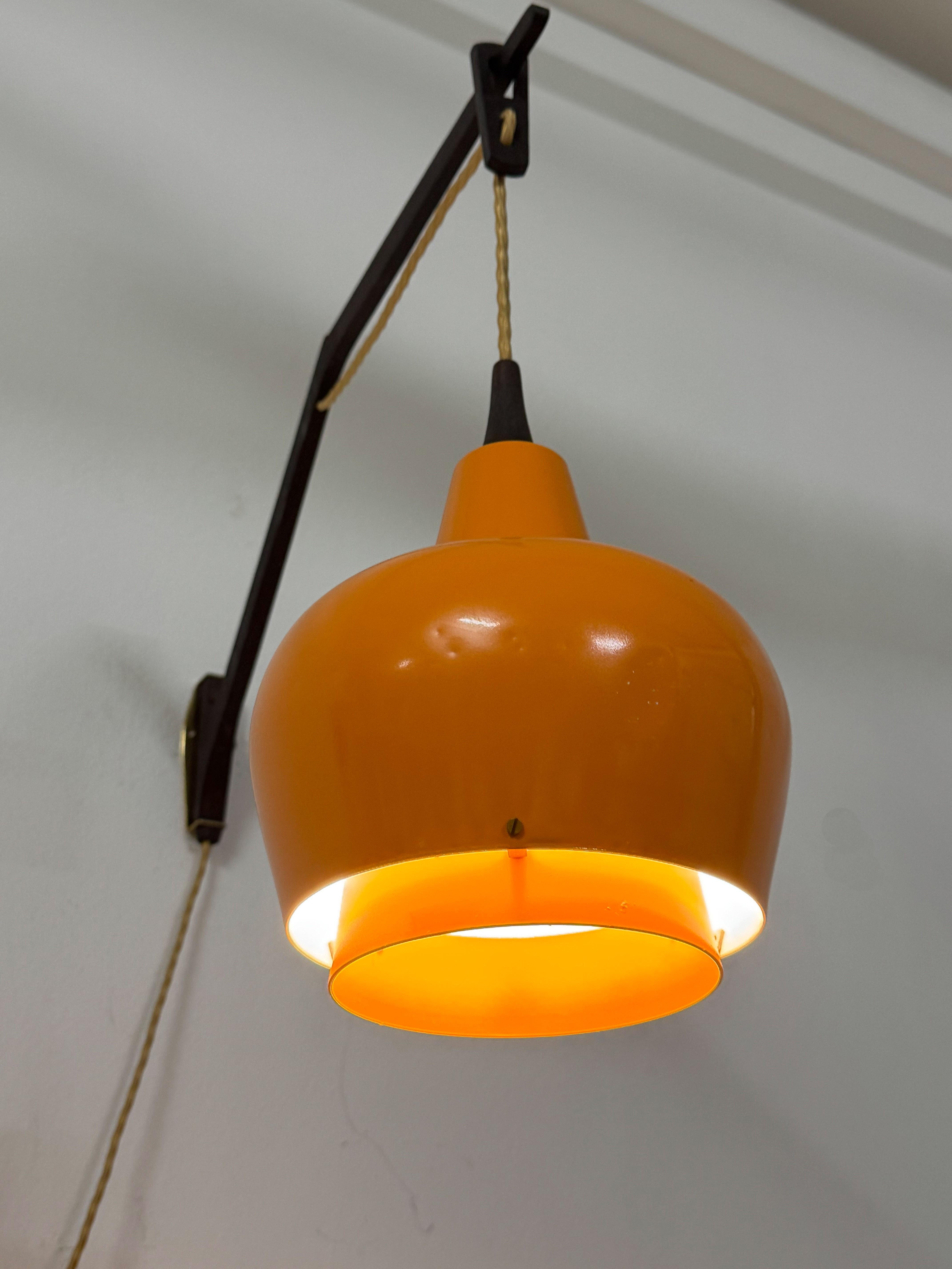 Mid-Century Swivel Mounted Wall Lamp For Sale 7