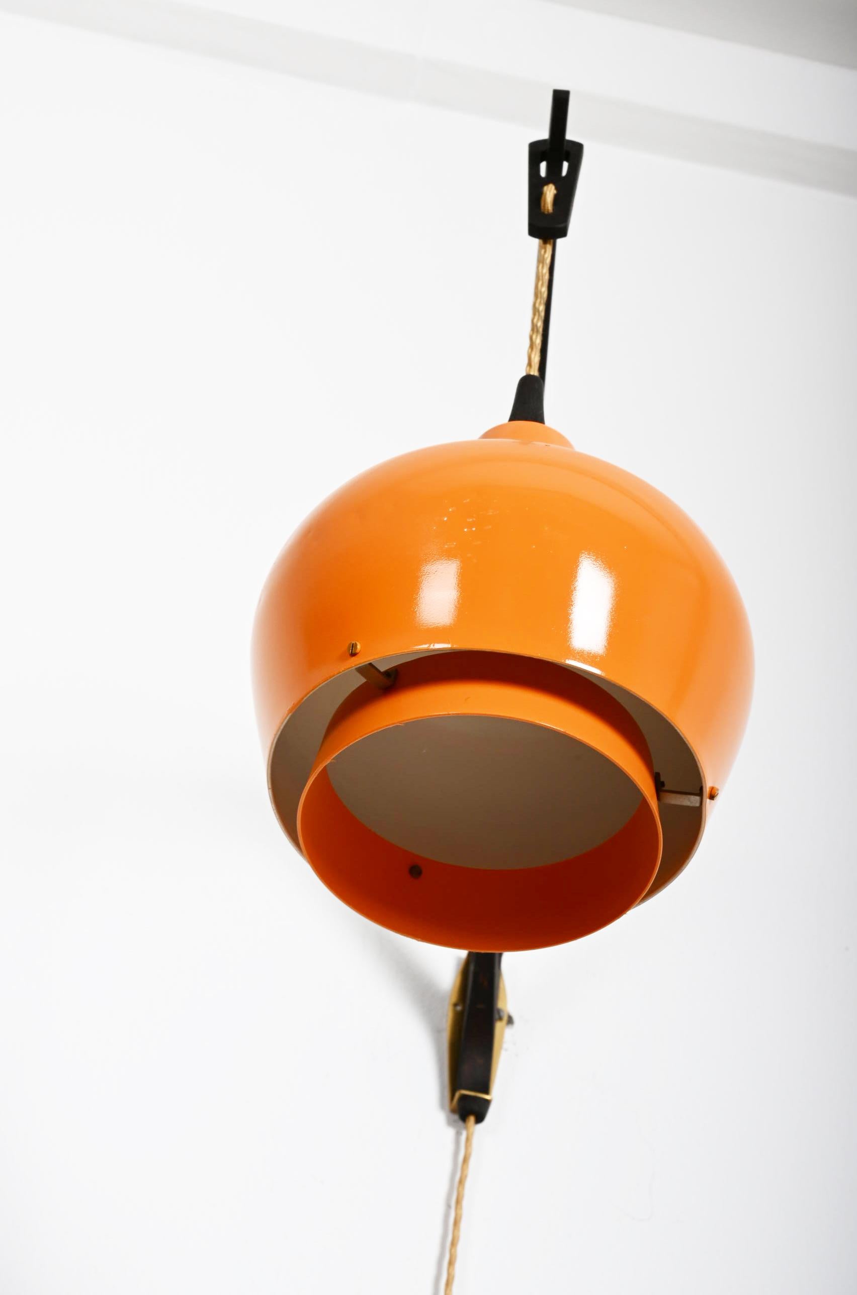 Aluminum Mid-Century Swivel Mounted Wall Lamp For Sale